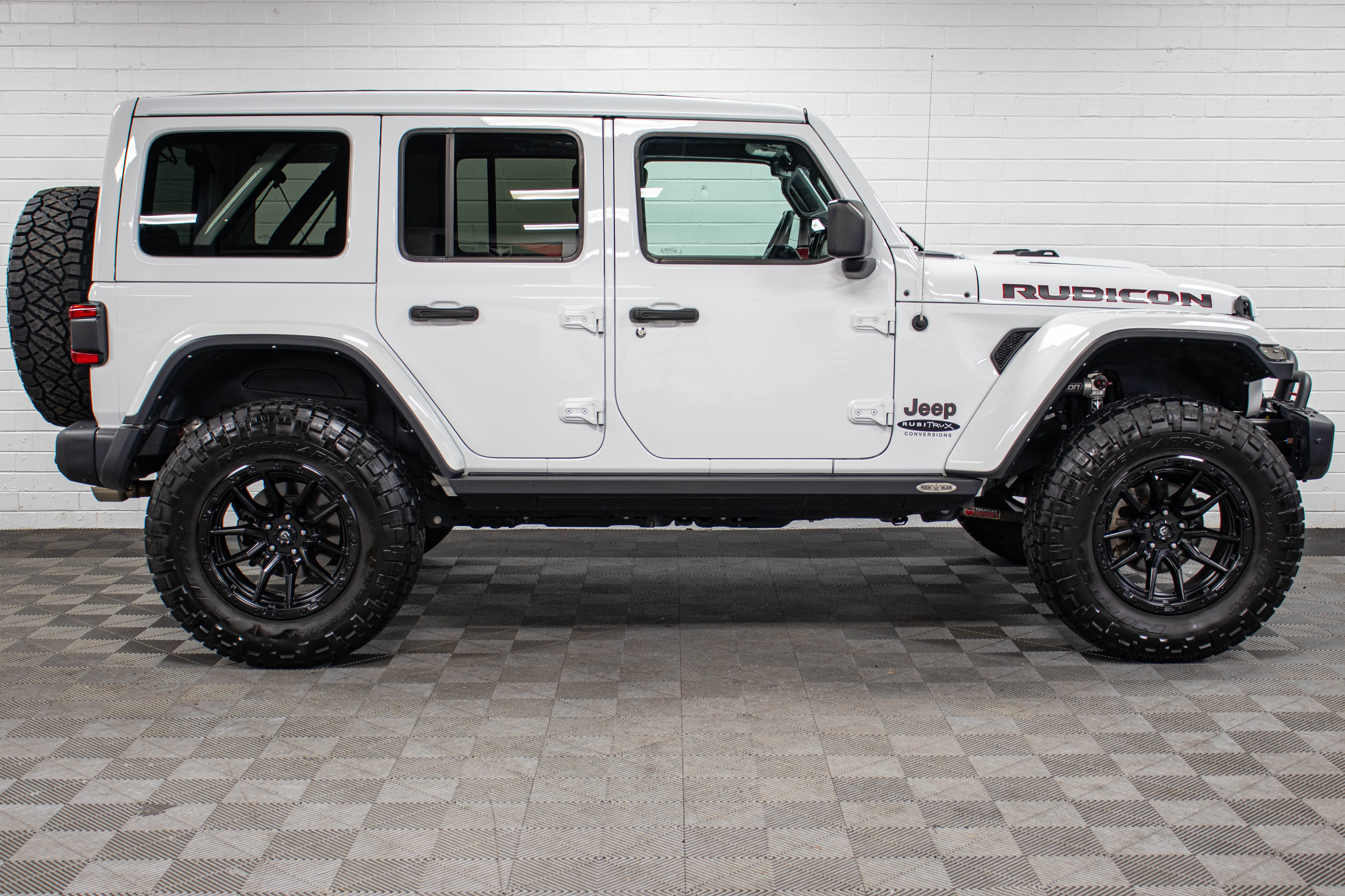Pre-Owned 2022 Jeep Wrangler JL Unlimited Rubicon Power Top Bright White, 15k Miles