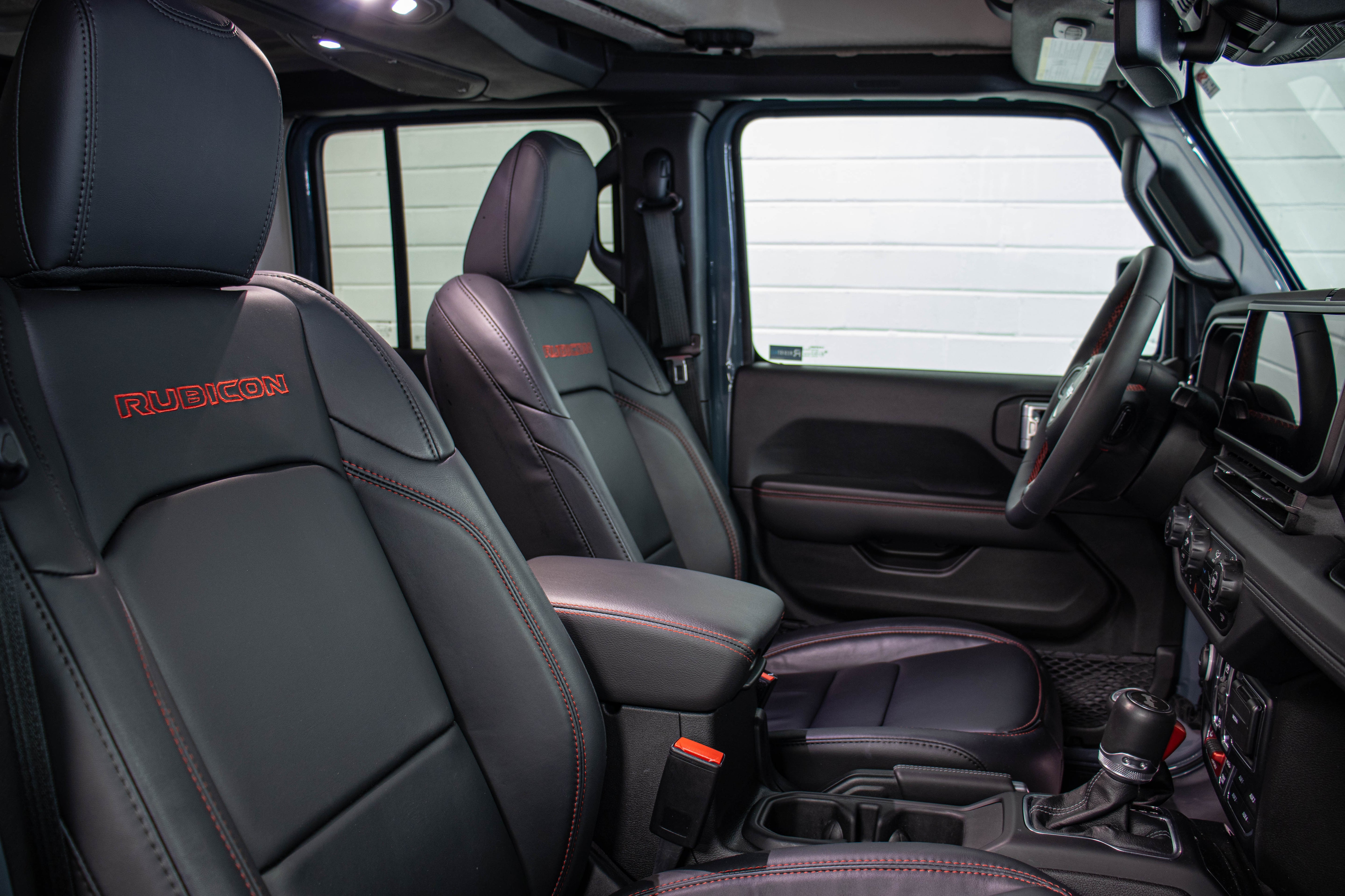 Pre-Owned 2024 Jeep Wrangler JL Unlimited Rubicon Hard Top Anvil, 30k Miles