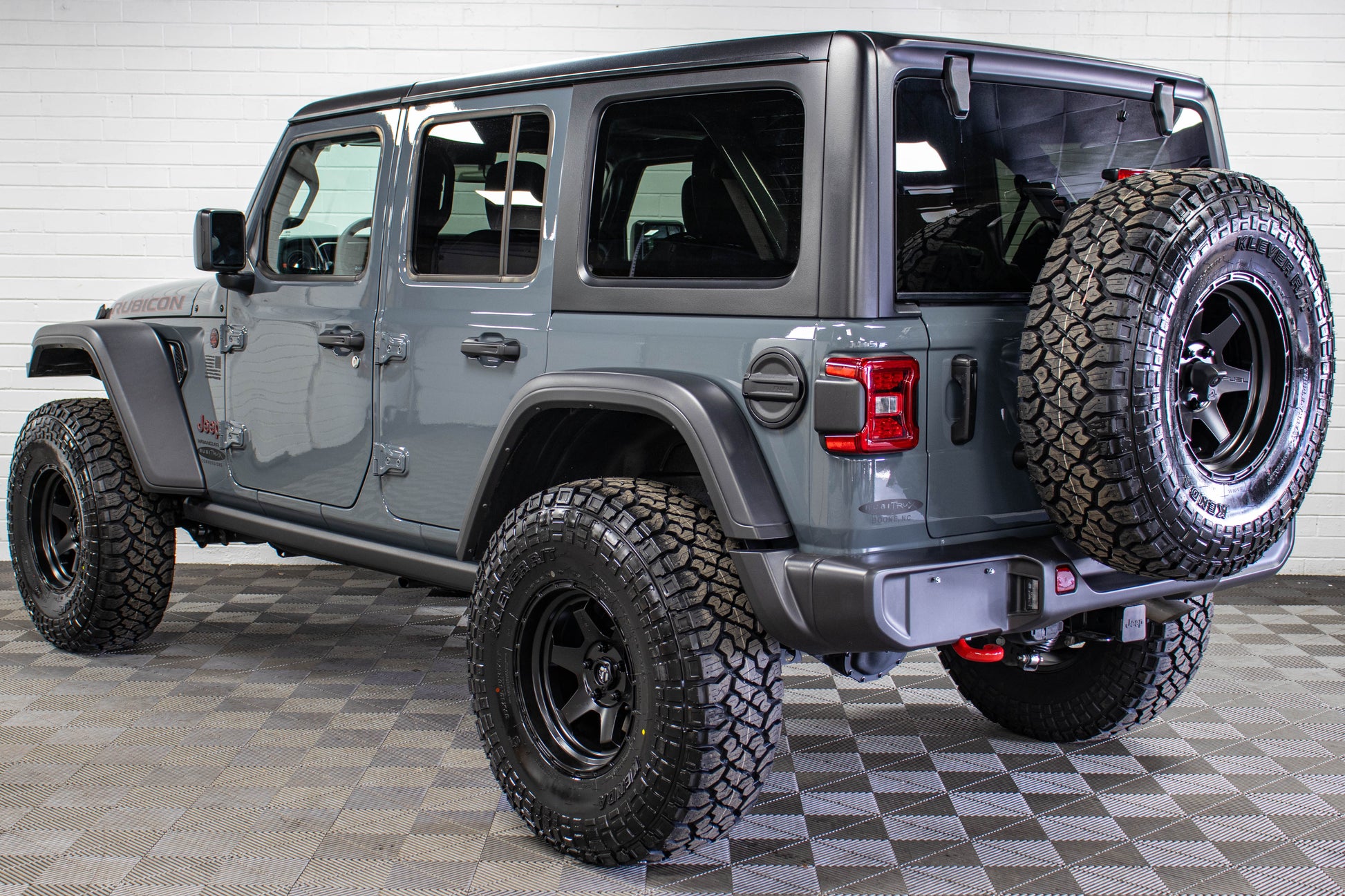 Pre-Owned 2024 Jeep Wrangler JL Unlimited Rubicon Hard Top Anvil, 30k Miles