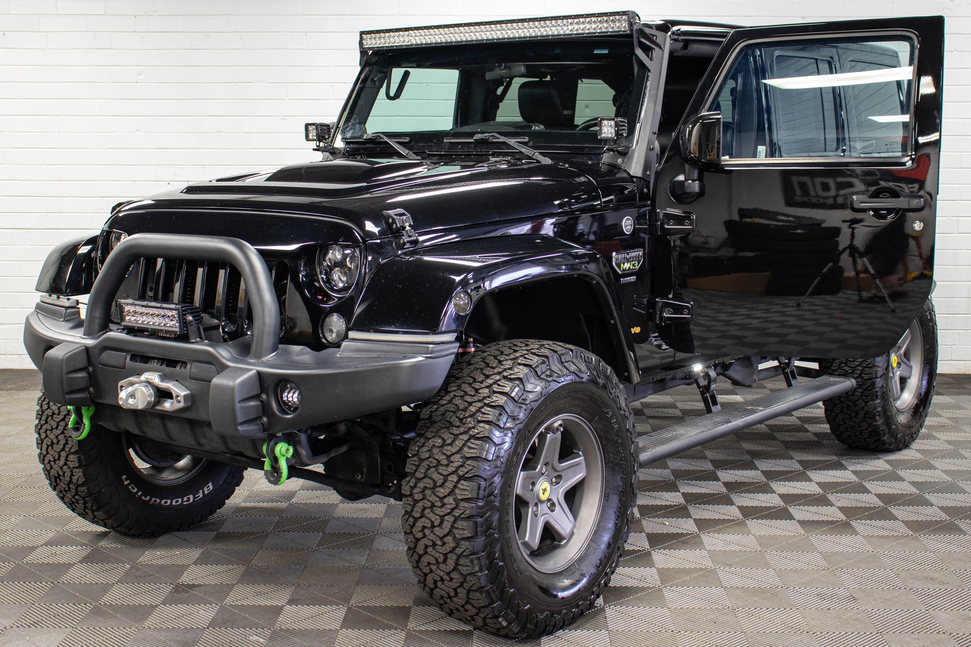 Pre-Owned 2012 Jeep Wrangler JK Unlimited MW3 Rubicon HEMI Hard Top Black, 57k Miles