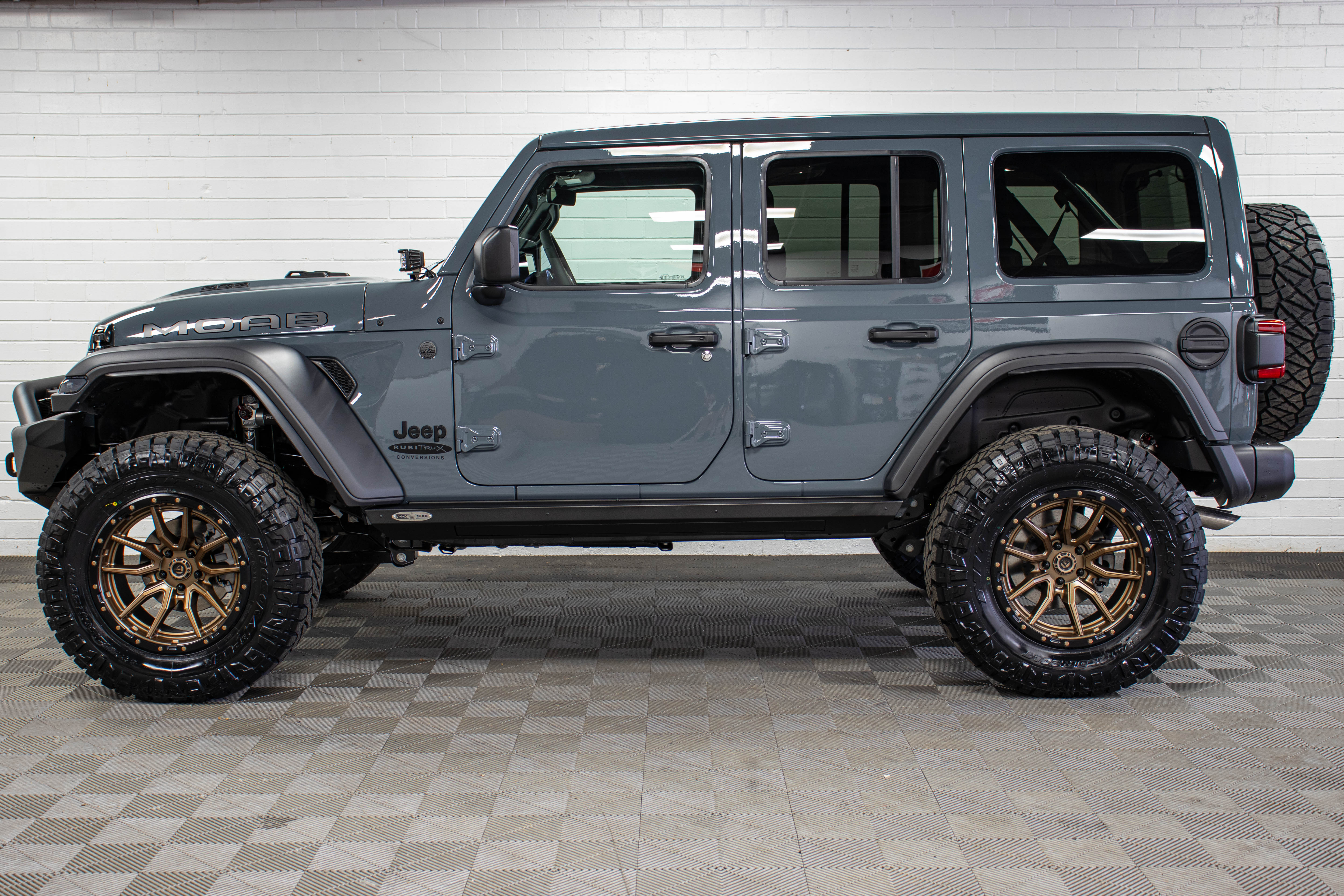2026 Jeep Wrangler JL Unlimited Moab 392 Power Top Anvil