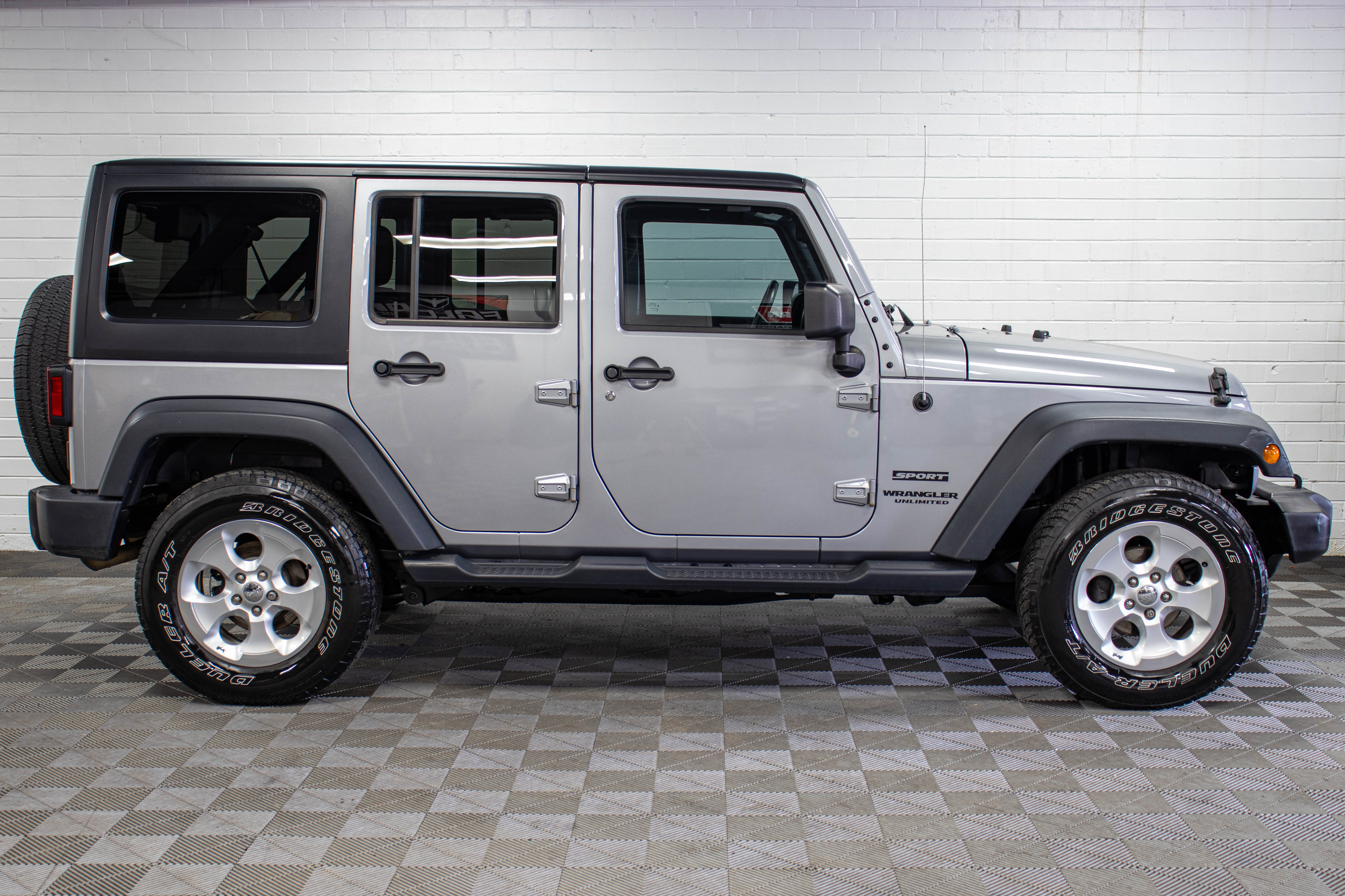 Pre-Owned 2016 Jeep Wrangler JK Unlimited Sport Hard Top Billet Silver, 152k Miles