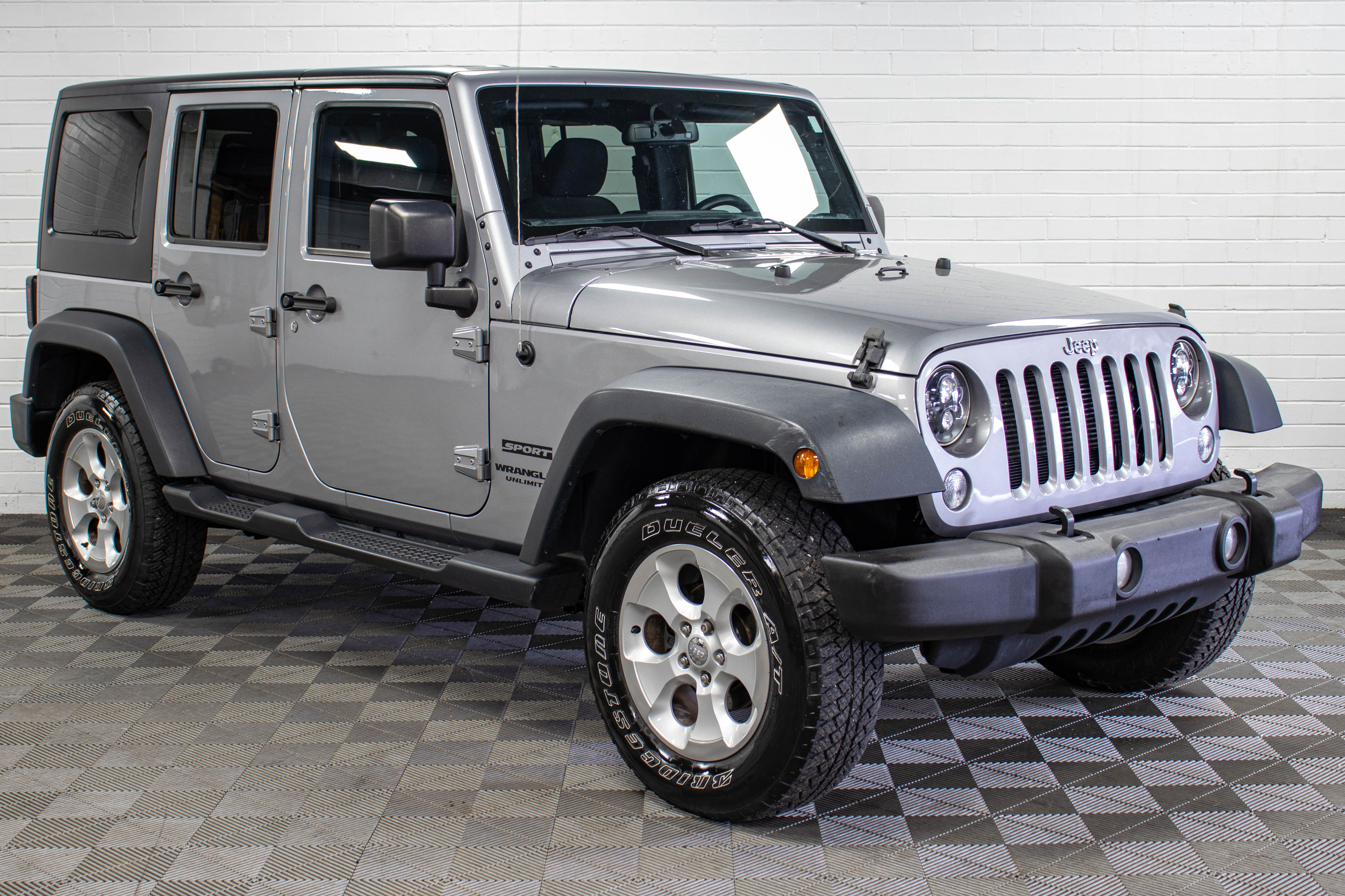 Pre-Owned 2016 Jeep Wrangler JK Unlimited Sport Hard Top Billet Silver, 152k Miles