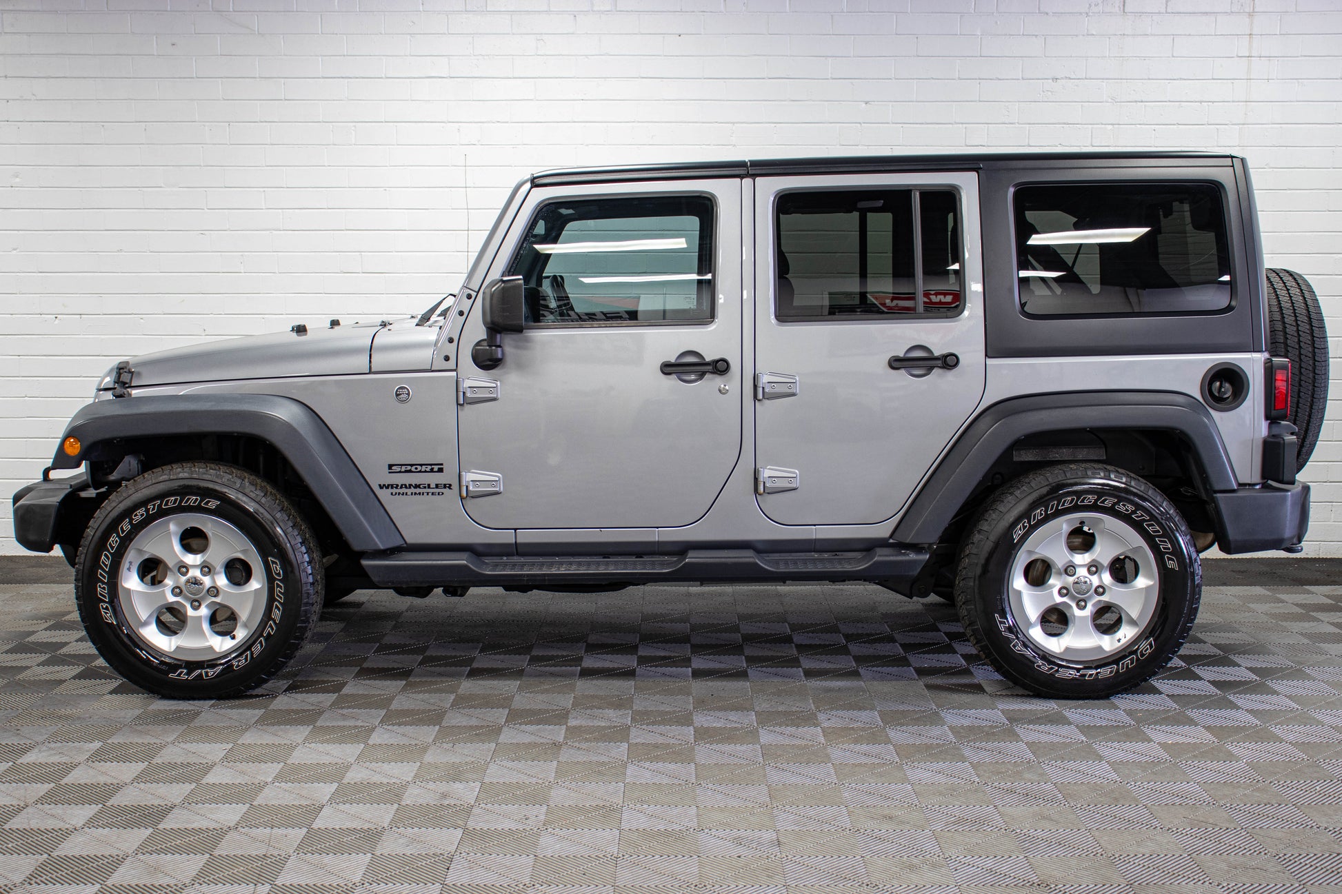 2016 Jeep Wrangler JKU Sport Hard Top Silver, 152k Miles