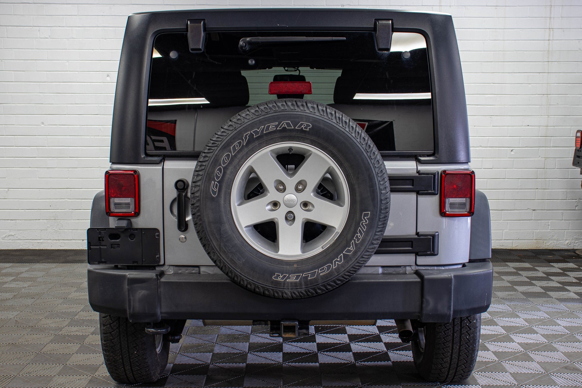 2016 Jeep Wrangler JKU Sport Hard Top Silver, 152k Miles