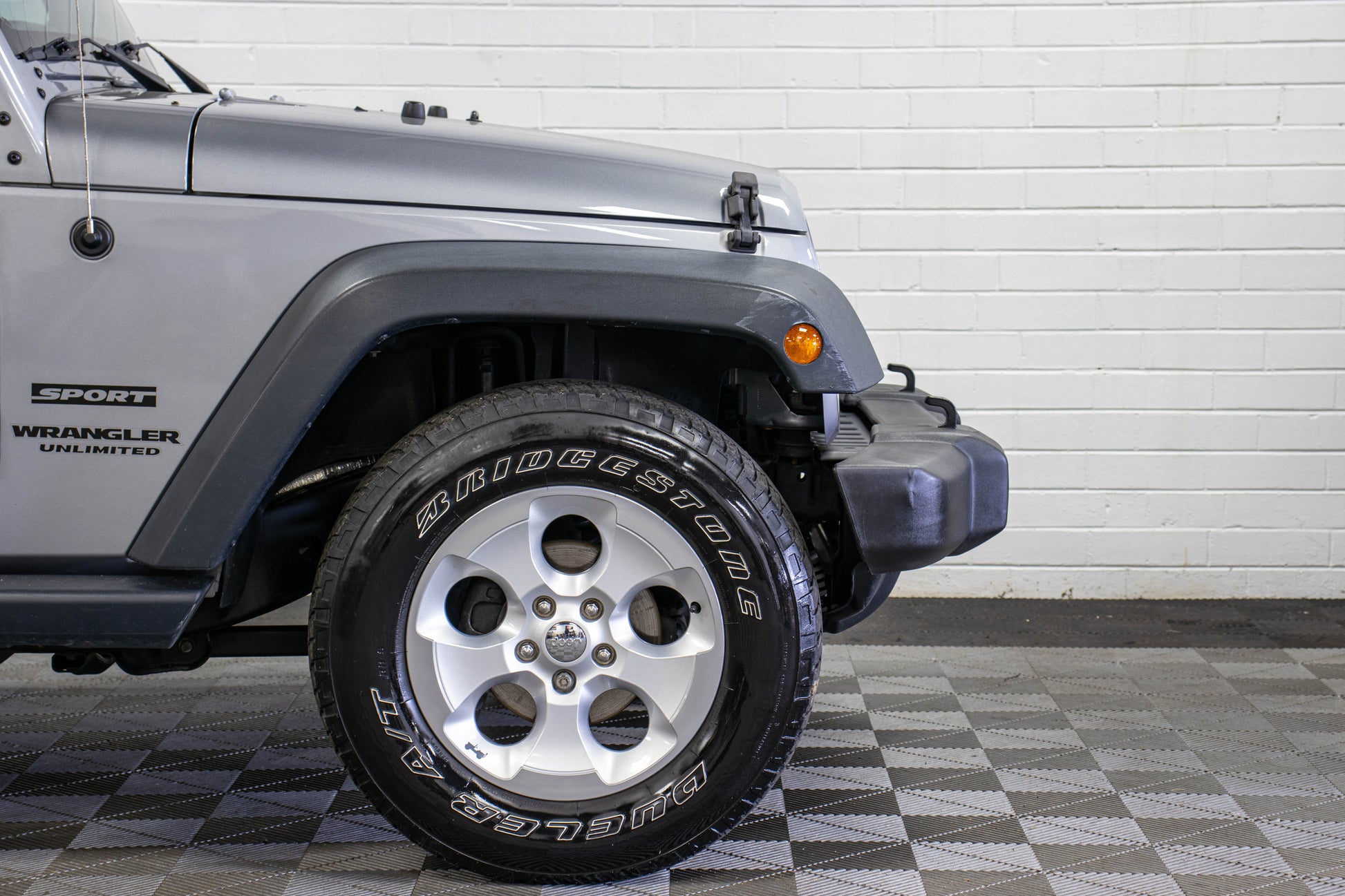 2016 Jeep Wrangler JKU Sport Hard Top Silver, 152k Miles