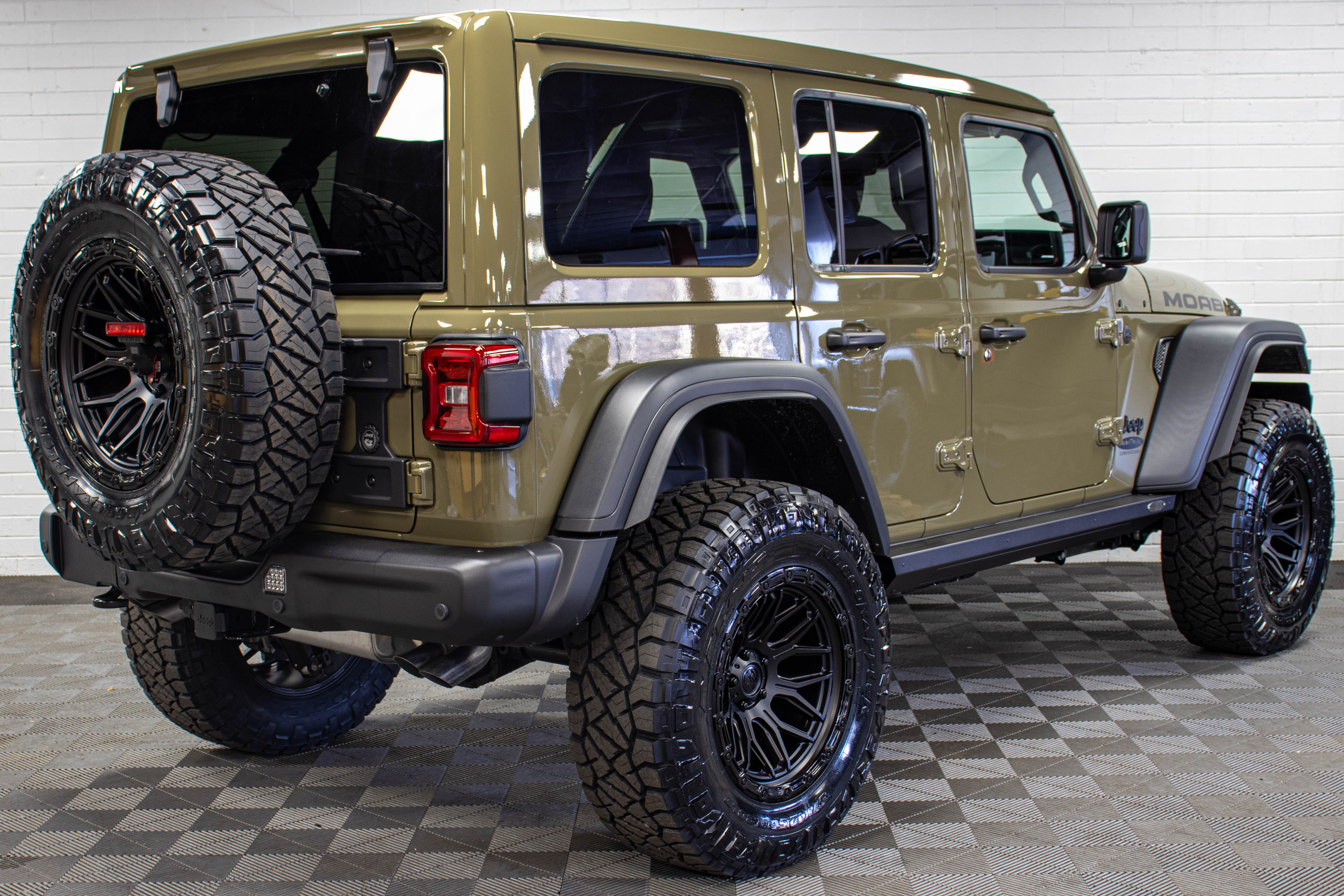 2026 Jeep Wrangler JL Unlimited Moab 392 Power Top '41 Green - SOLD