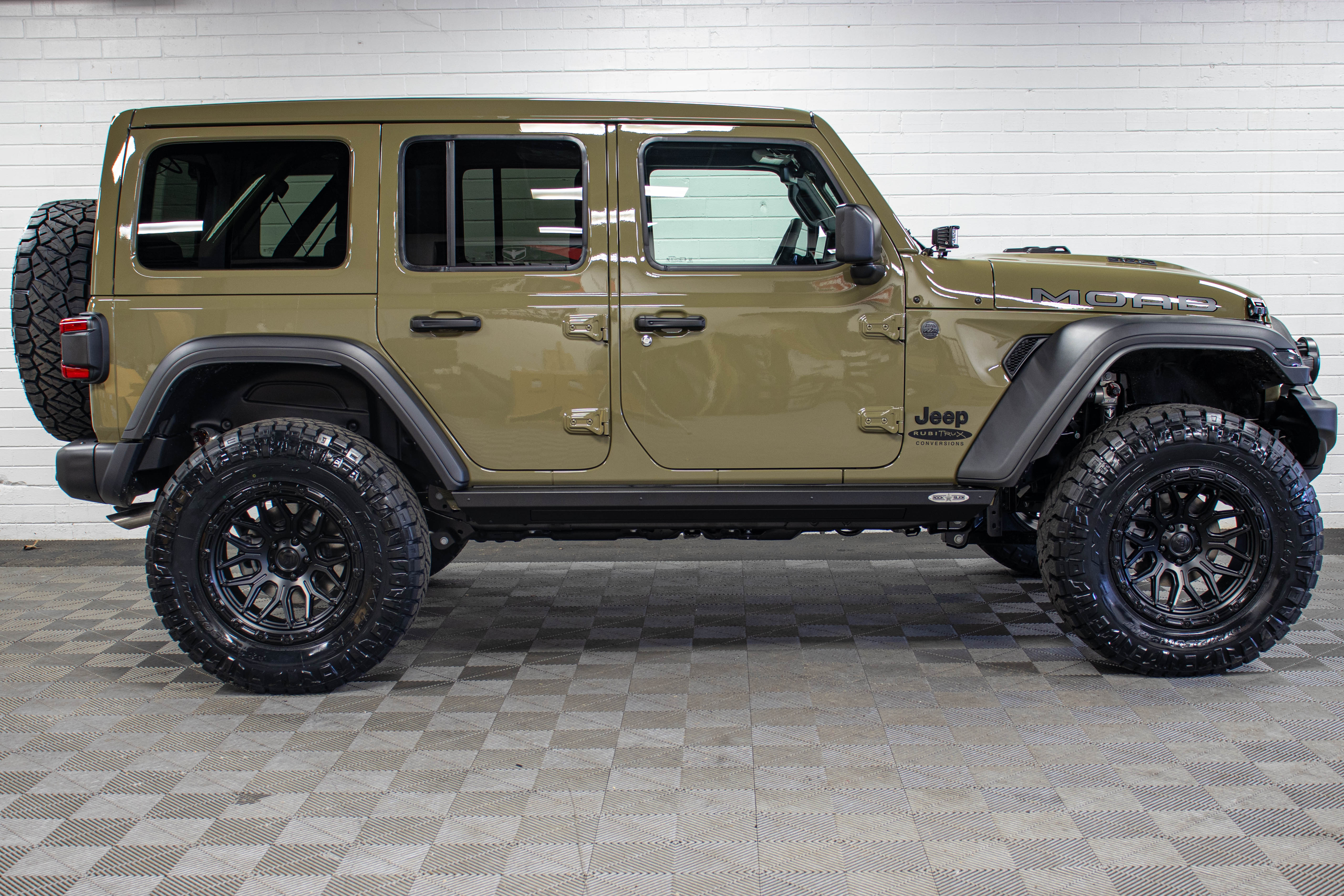 2026 Jeep Wrangler JL Unlimited Moab 392 Power Top '41 Green