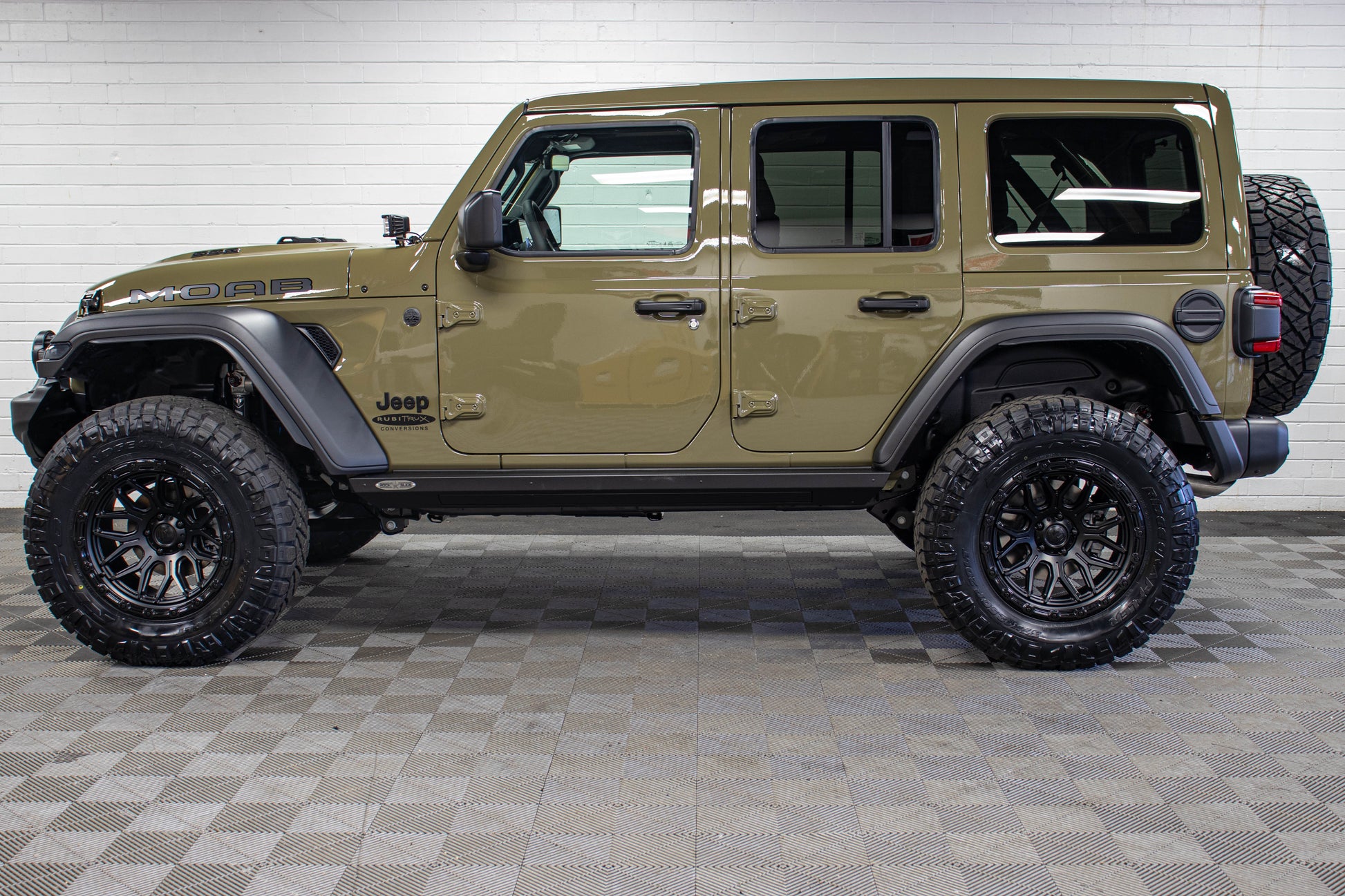 2026 Jeep Wrangler JL Unlimited Moab 392 Power Top '41 Green - SOLD