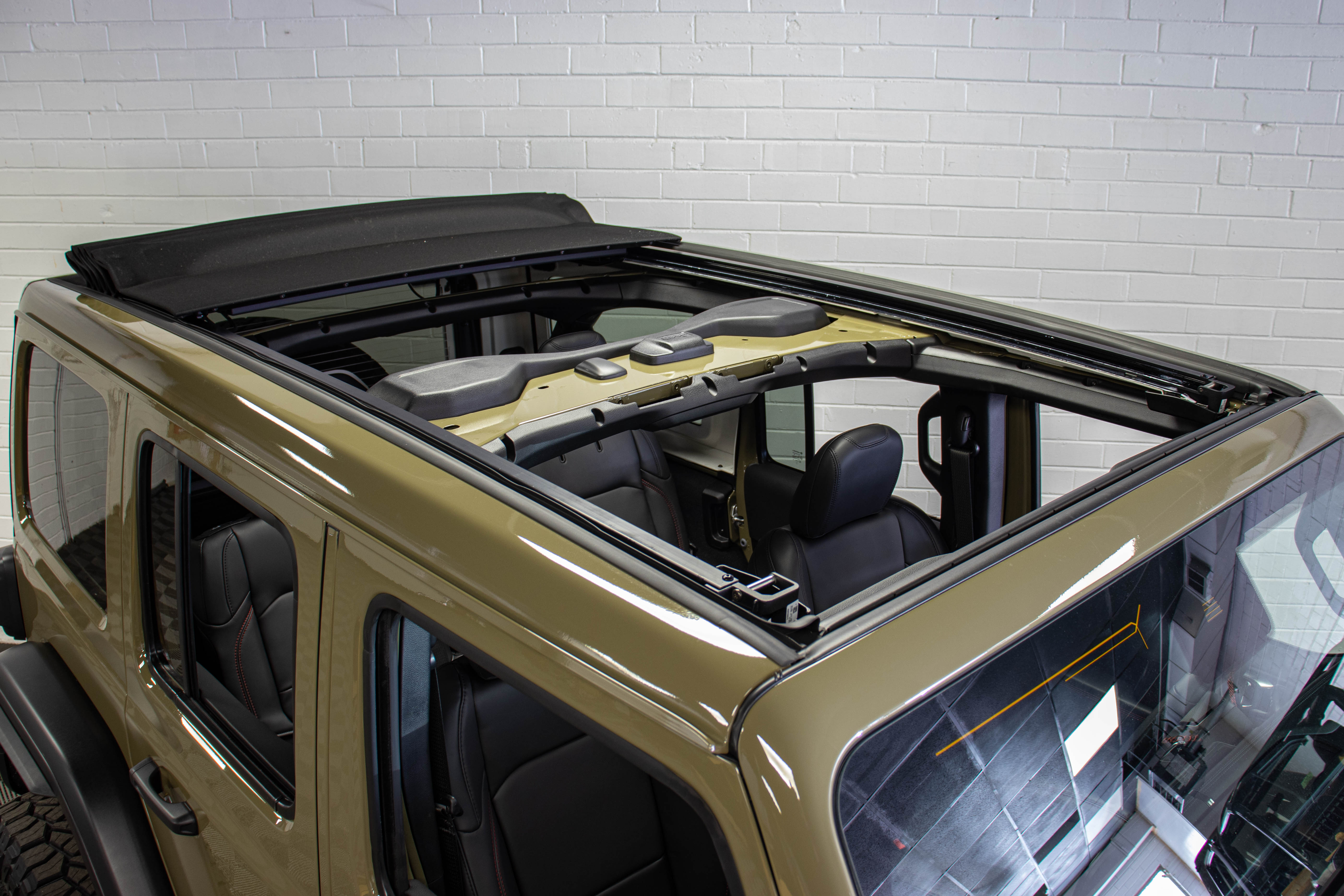 2026 Jeep Wrangler  JLU Moab 392 Power Top '41 Green