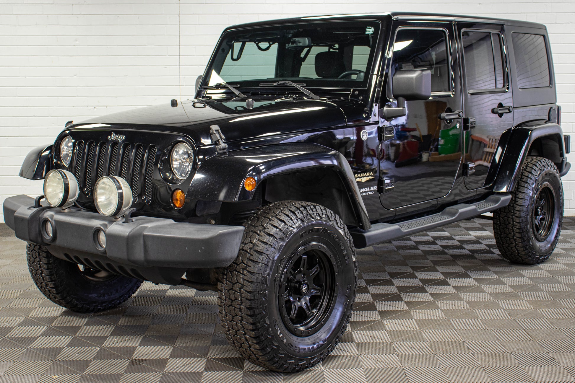 2013 Jeep Wrangler JKU Sahara Hard Top Black, 69k Miles