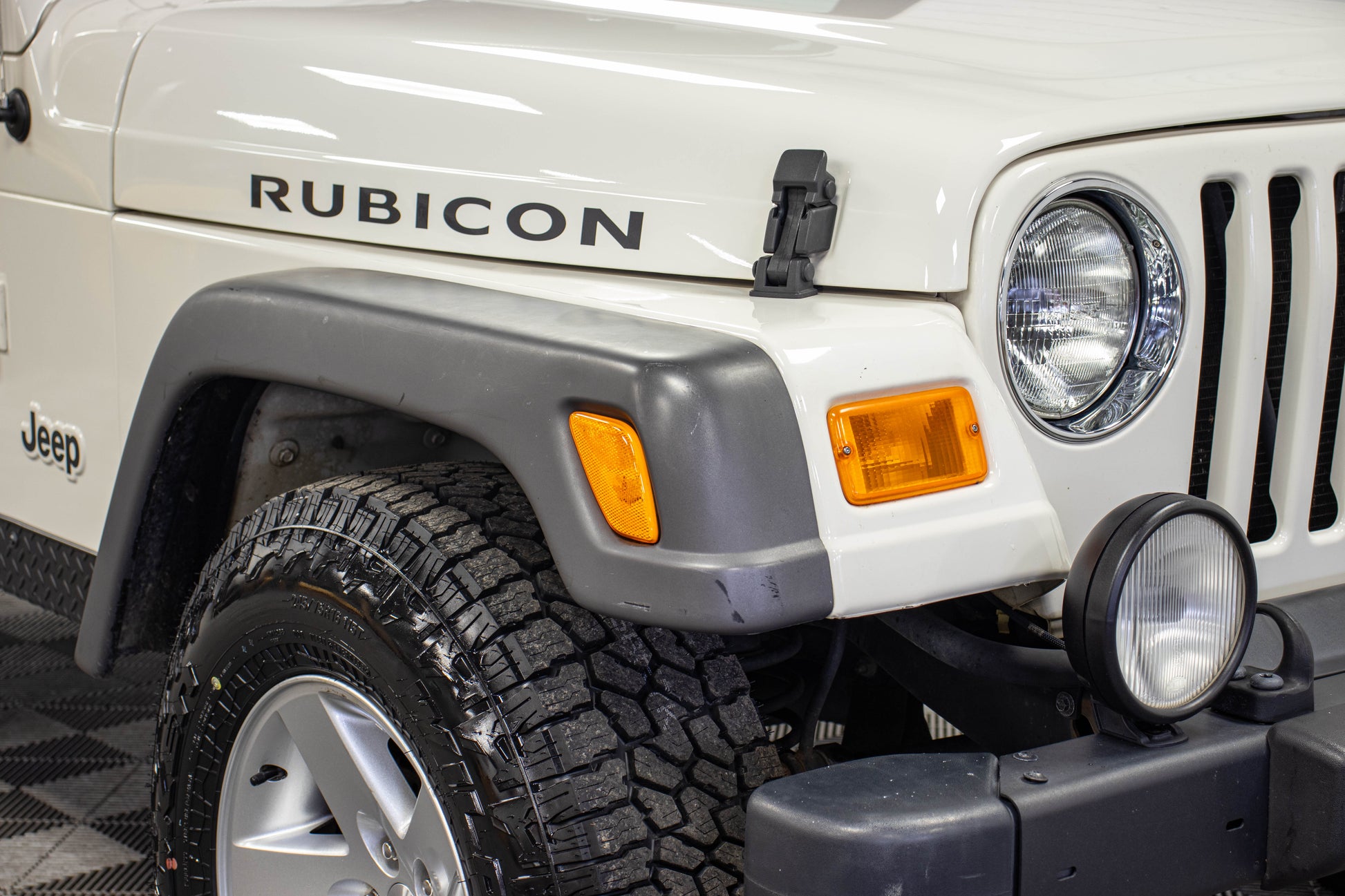 2005 Jeep Wrangler TJ Rubicon Dual Top Stone White - SOLD