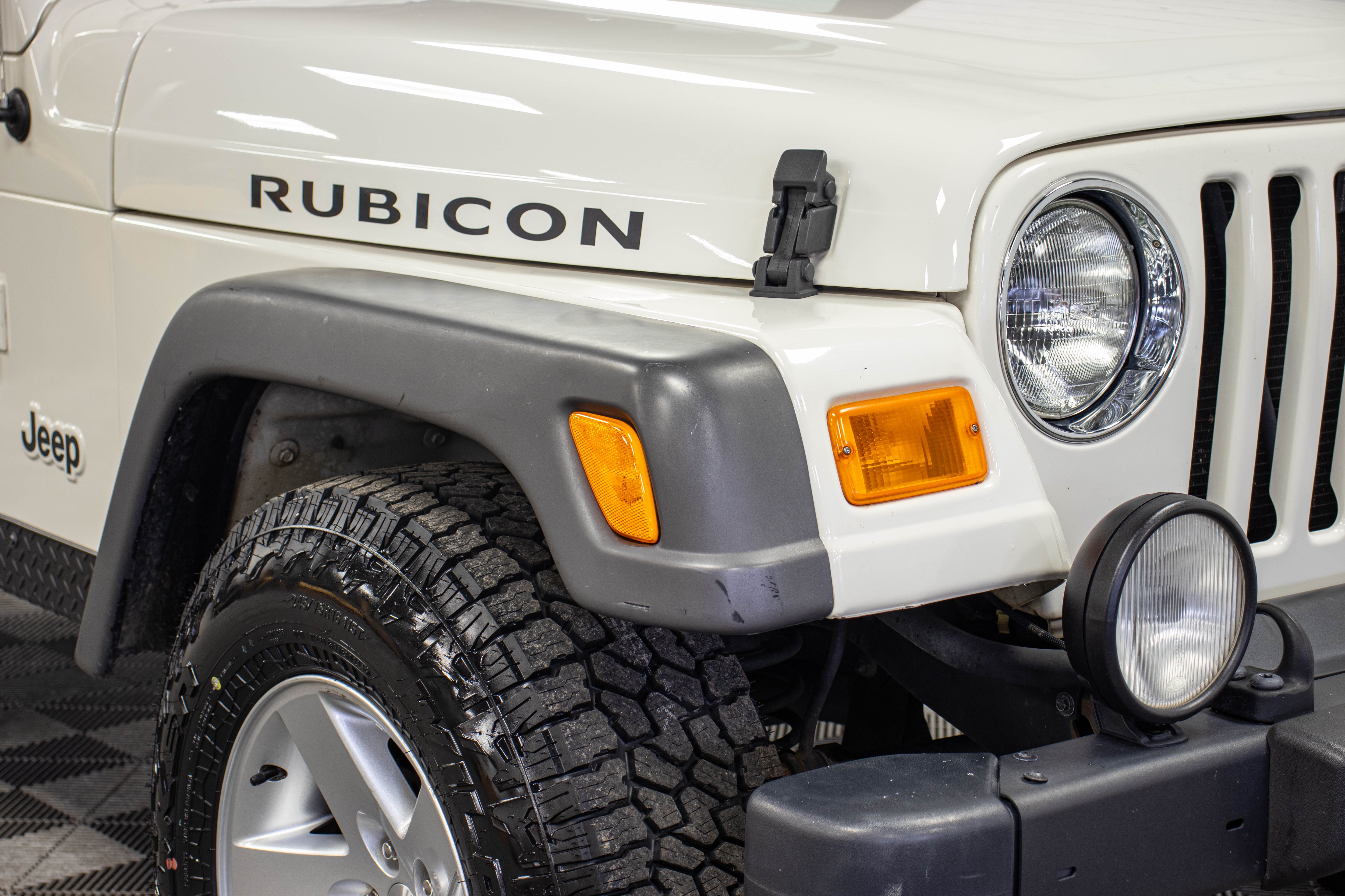 2005 Jeep Wrangler TJ Rubicon Dual Top Stone White - SOLD