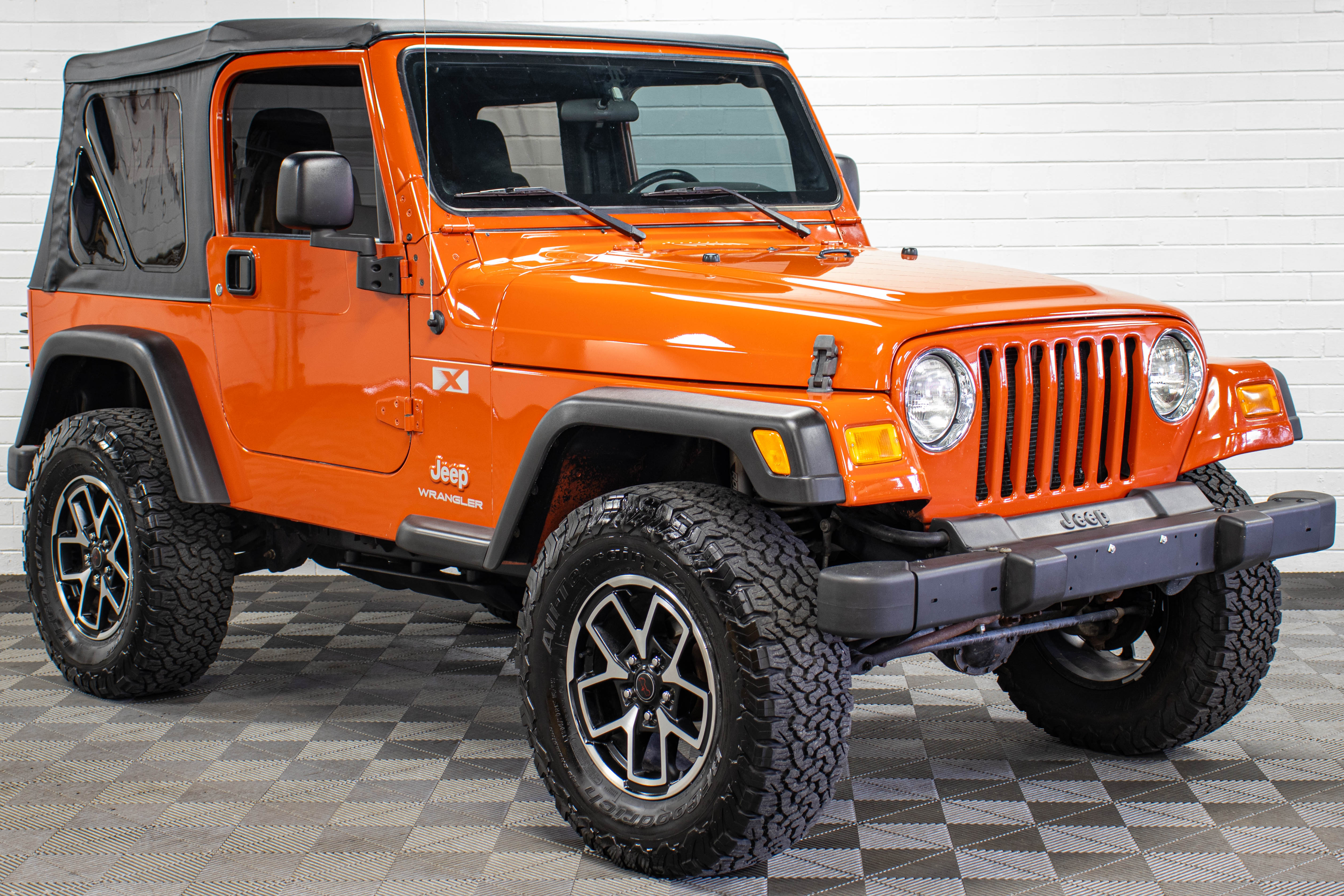 Pre-Owned 2006 Jeep Wrangler TJ X Soft Top Impact Orange, 72k Miles