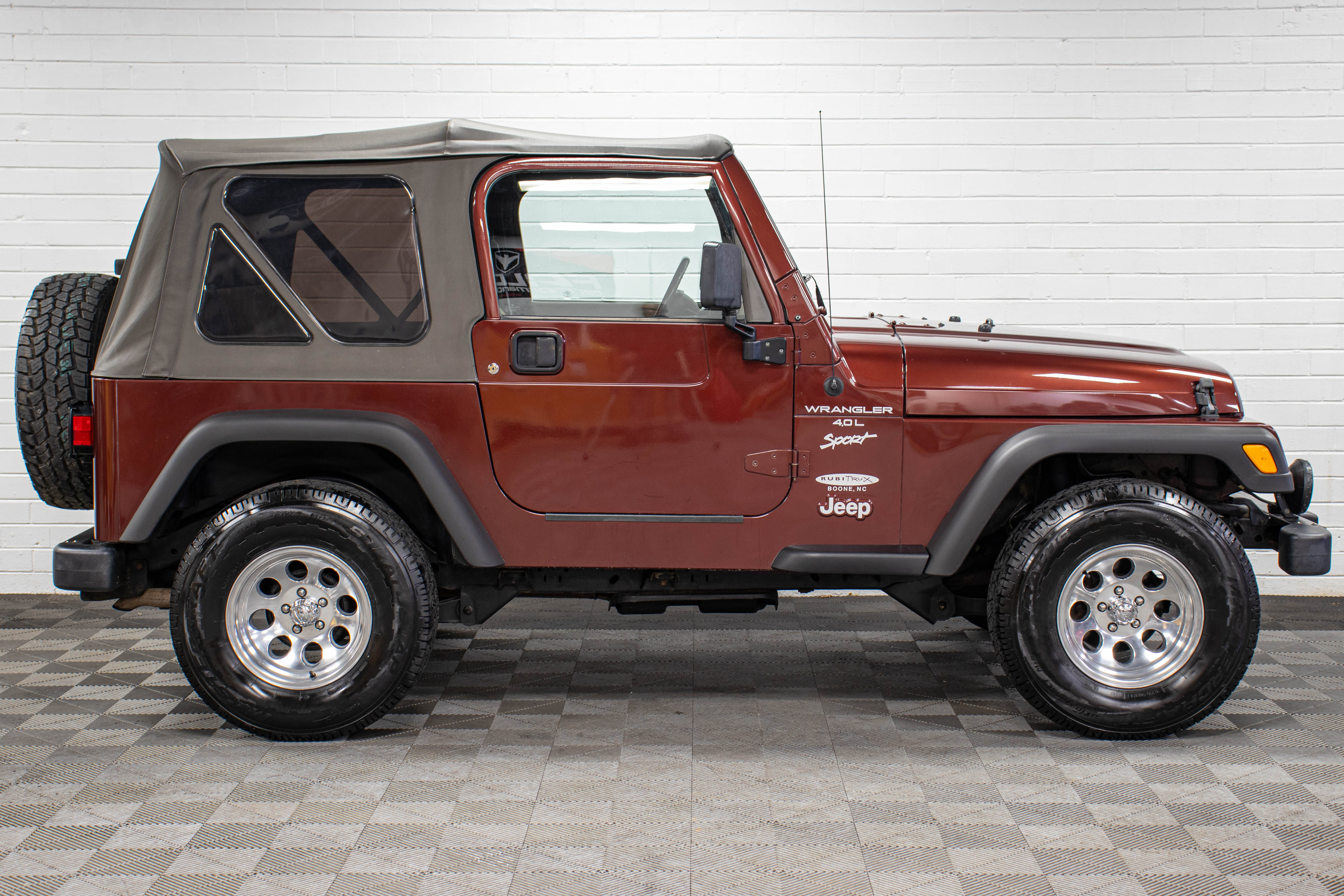 Pre-Owned 2001 Jeep Wrangler TJ Sport Soft Top Sienna Pearl, 54k Miles