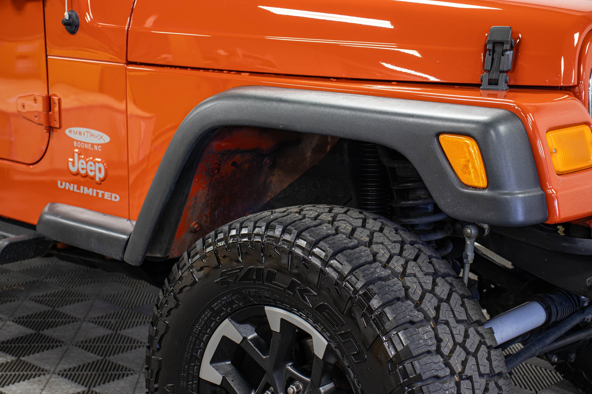 2005 Jeep Wrangler TJ Unlimited Hard Top Orange, 69k Miles