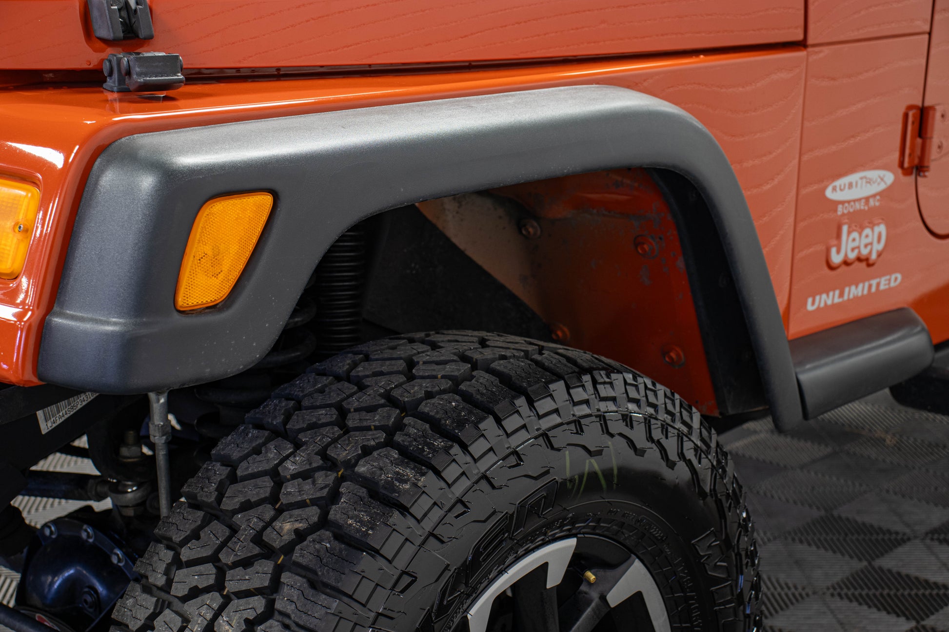 2005 Jeep Wrangler TJ Unlimited Hard Top Orange, 69k Miles