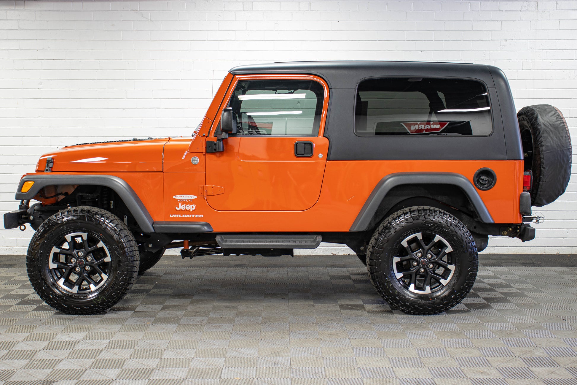 2005 Jeep Wrangler TJ Unlimited Hard Top Orange, 69k Miles