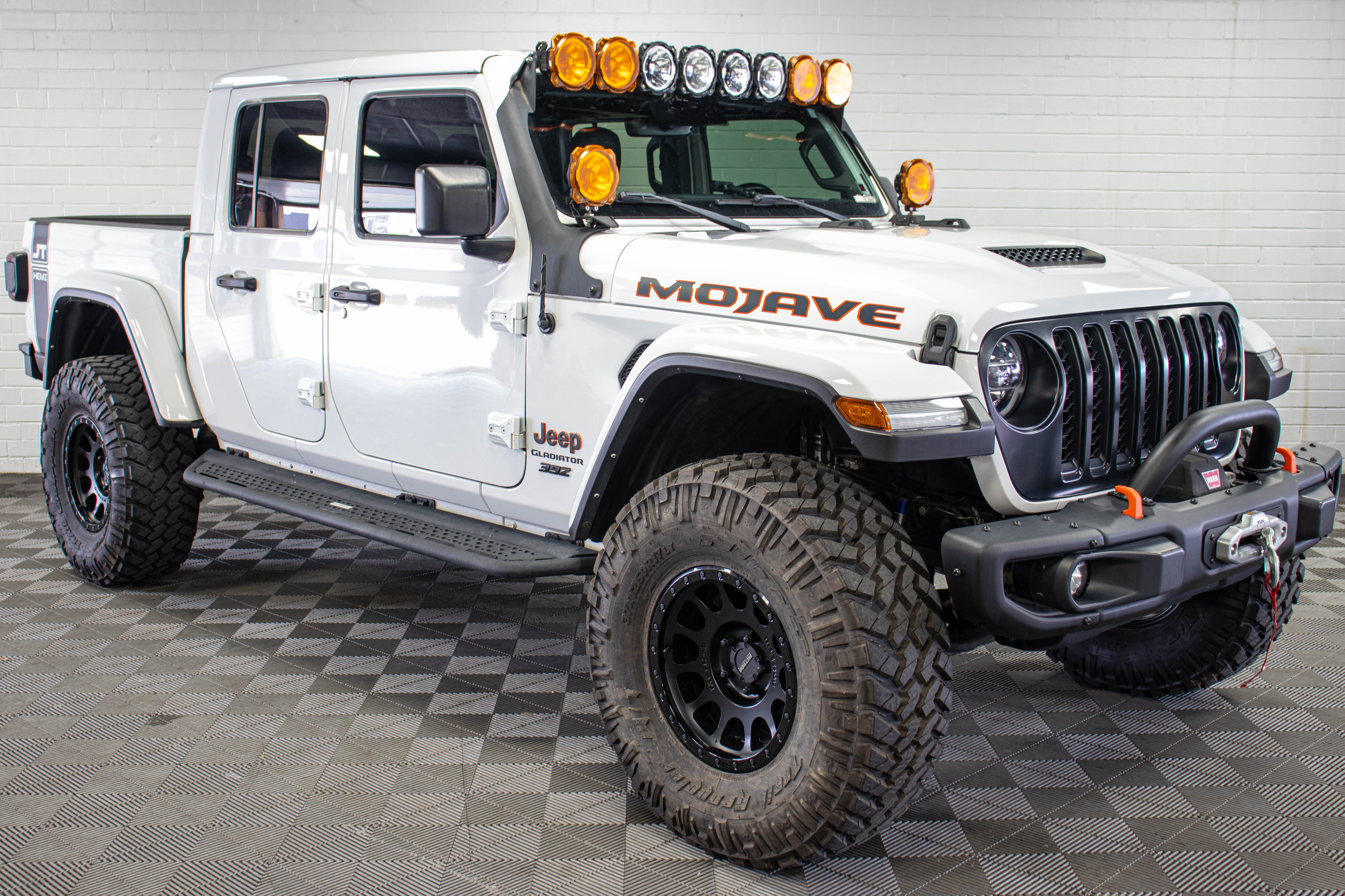 Incoming Pre-Owned 2021 Jeep Gladiator 392 Mojave Hard Top Bright White, 49k Miles