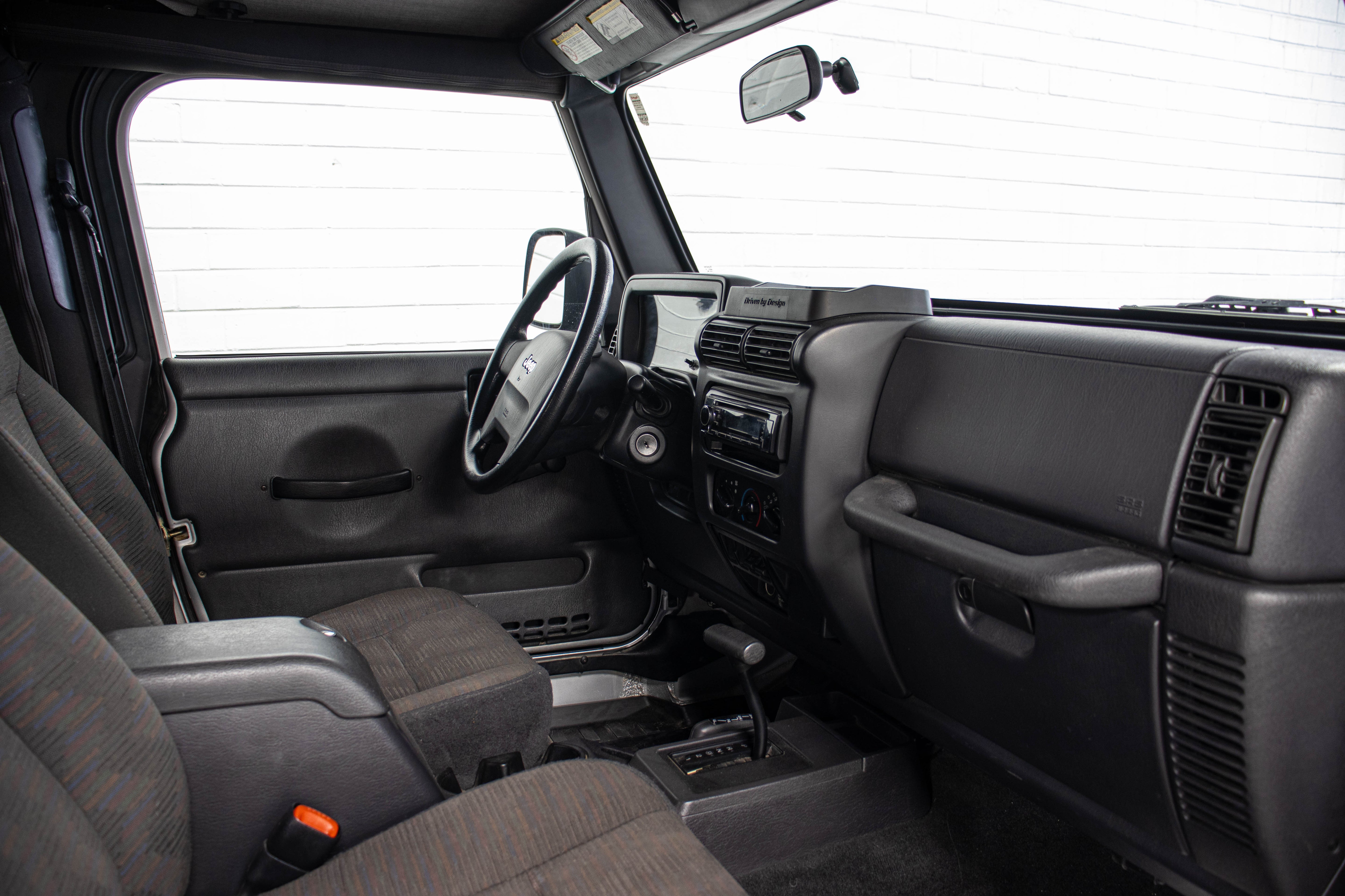 Incoming Pre-Owned 2005 Jeep Wrangler X Soft Top Bright Silver, 65k Miles