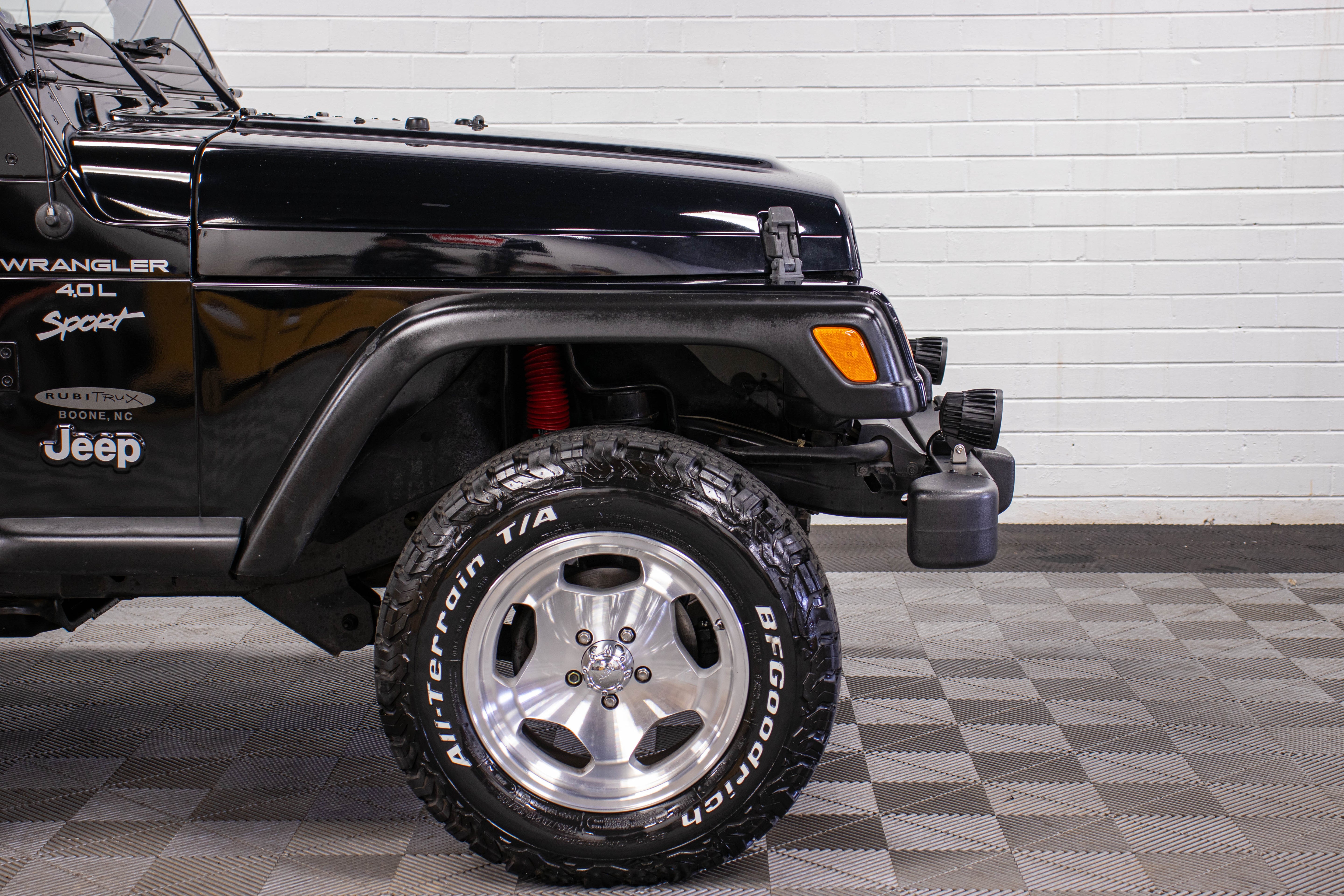 2001 Jeep Wrangler TJ Sport Soft Top Black, 39k Miles