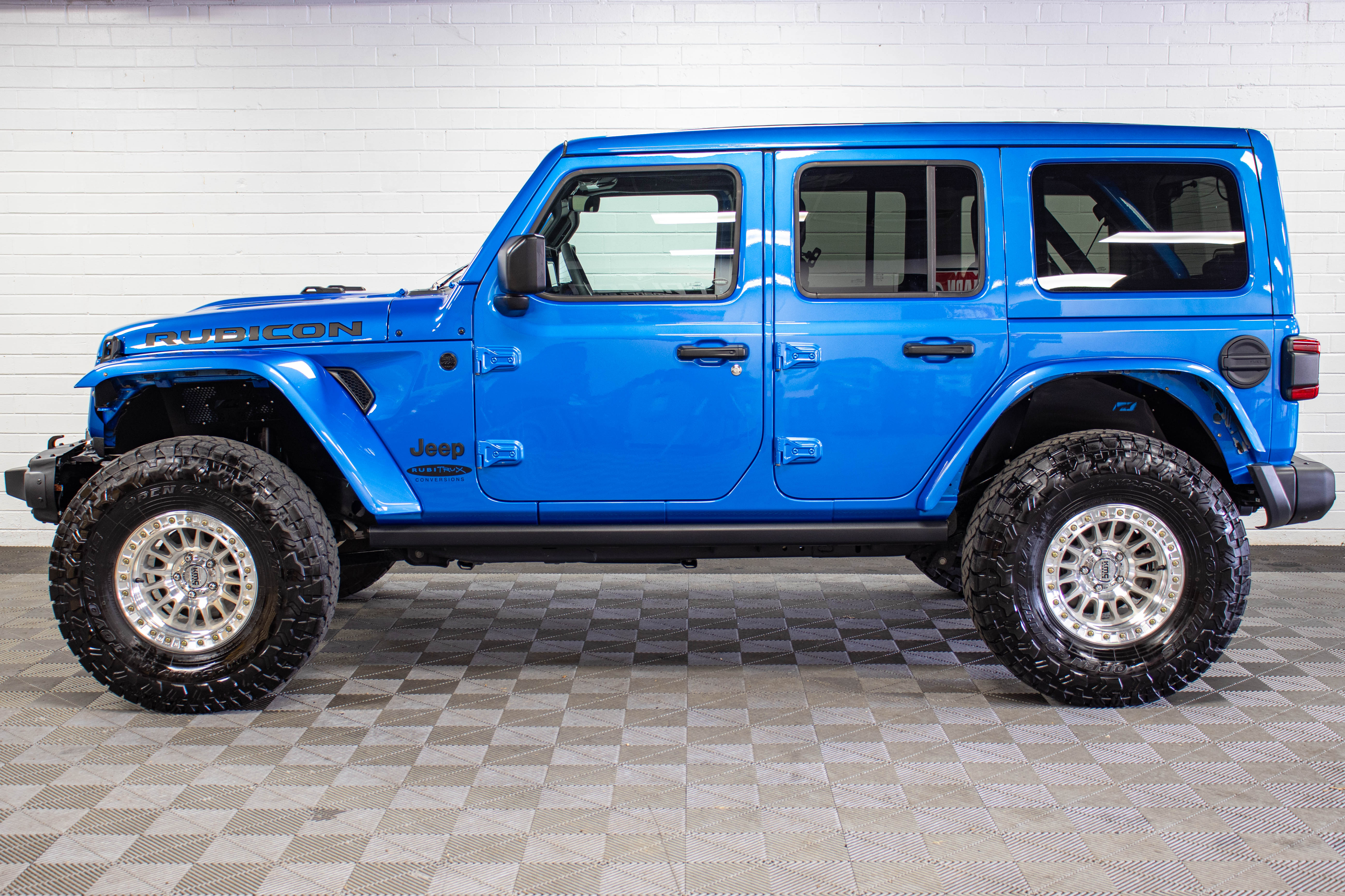 2024 Jeep Wrangler JLU Rubicon Power Top Hydro Blue, 15k Miles