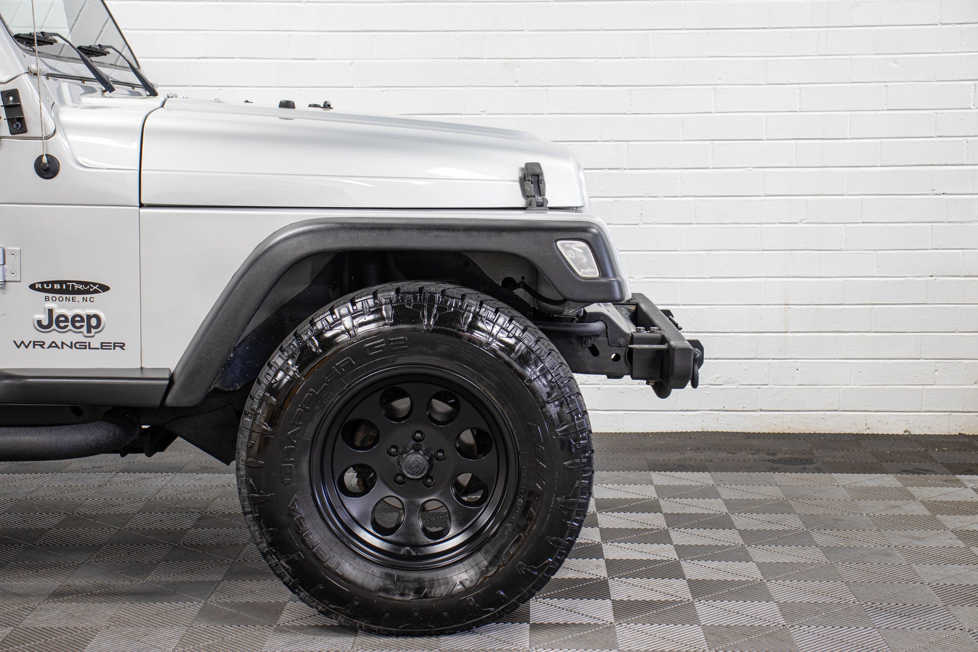 2005 Jeep Wrangler X Soft Top Bright Silver, 65k Miles