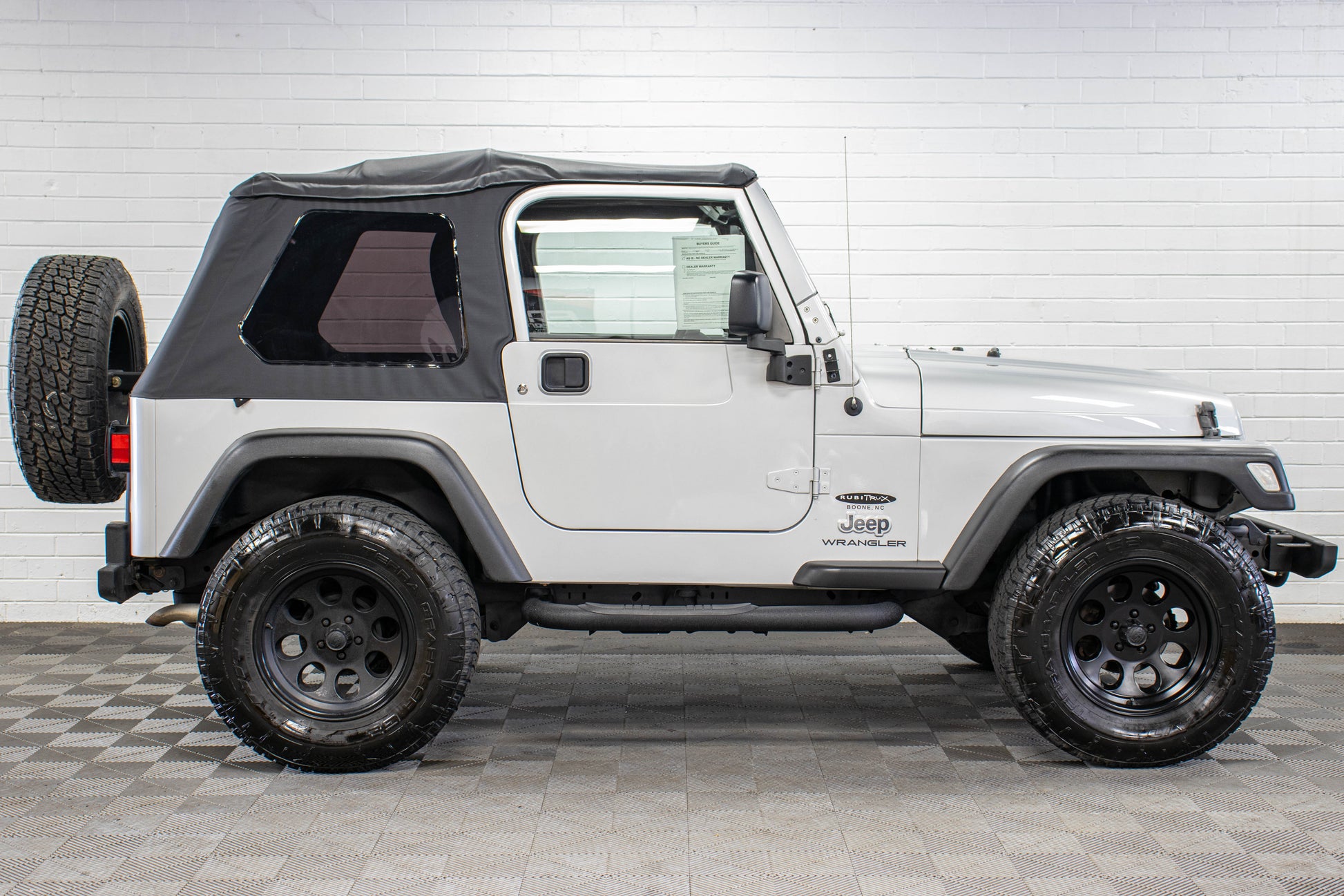 2005 Jeep Wrangler X Soft Top Bright Silver, 65k Miles
