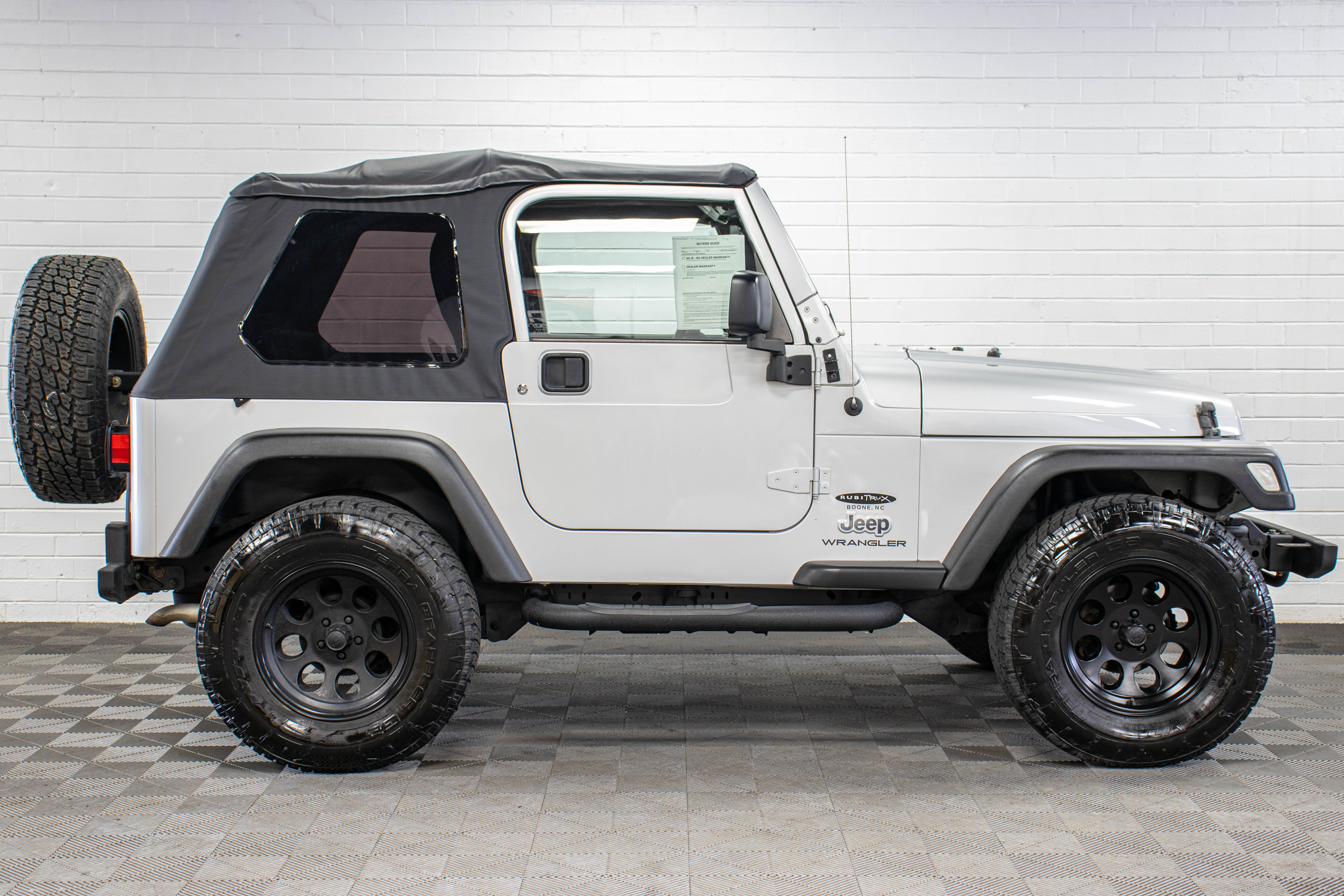 2005 Jeep Wrangler X Soft Top Bright Silver, 65k Miles
