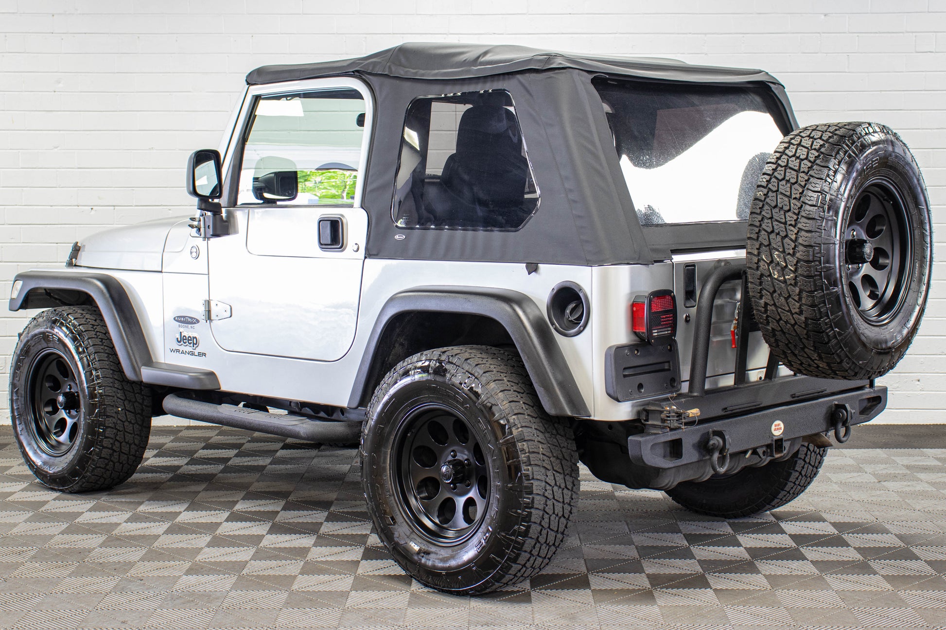 2005 Jeep Wrangler X Soft Top Bright Silver, 65k Miles