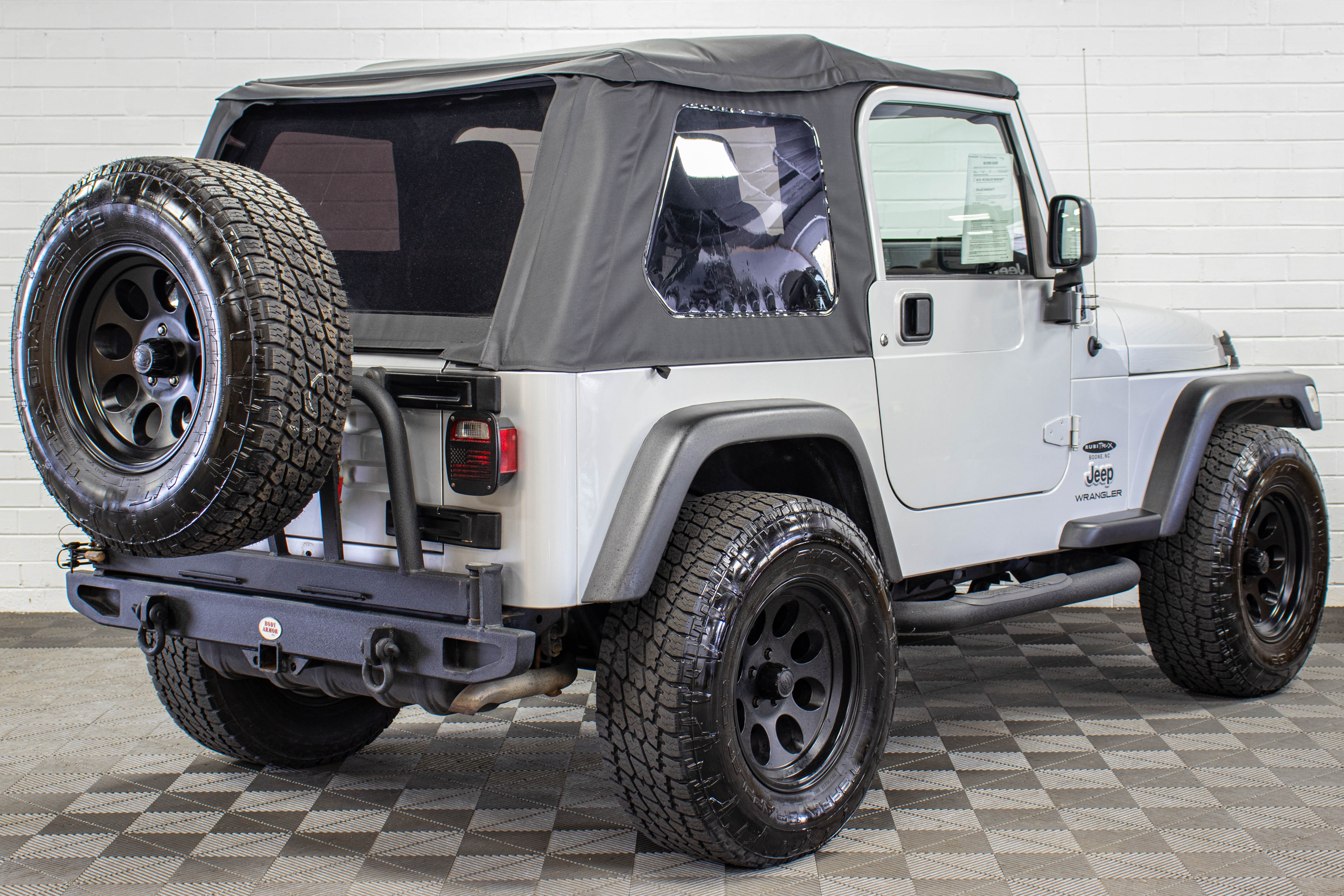 2005 Jeep Wrangler X Soft Top Bright Silver, 65k Miles