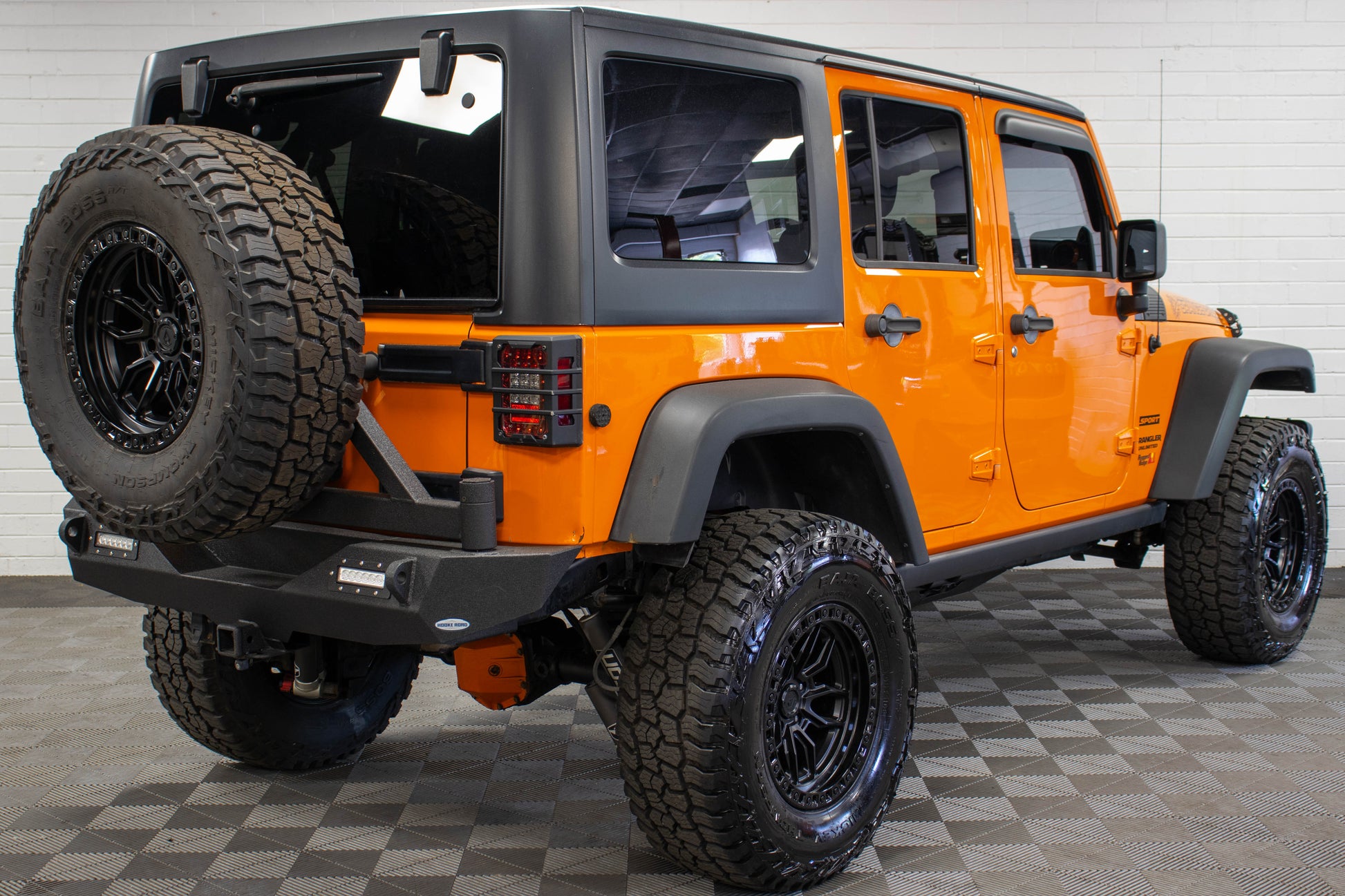 2013 Jeep Wrangler JKU HEMI Hard Top Orange Crush, 92k Miles
