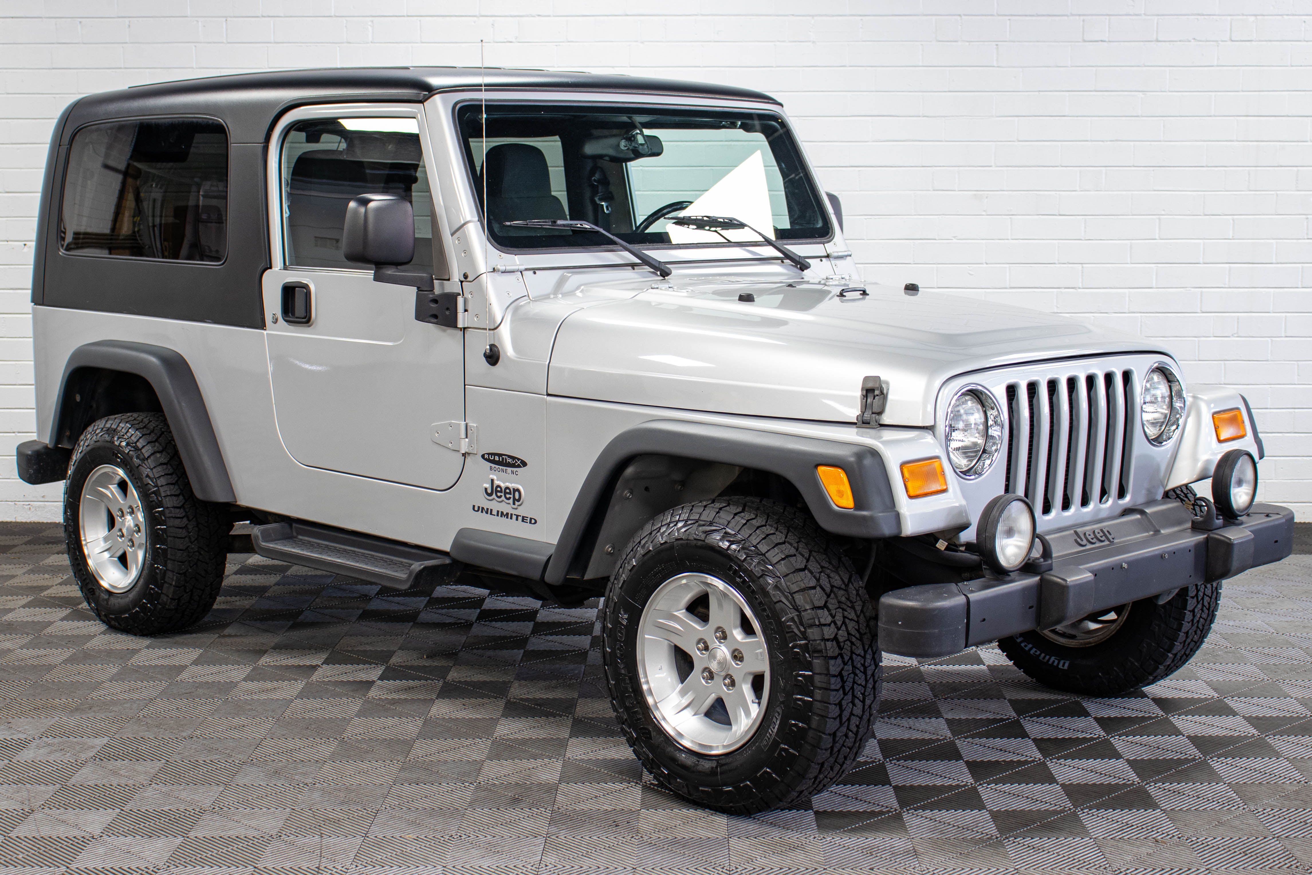 2006 Jeep Wrangler TJ Unlimited Hard Top Bright Silver, 72k Miles