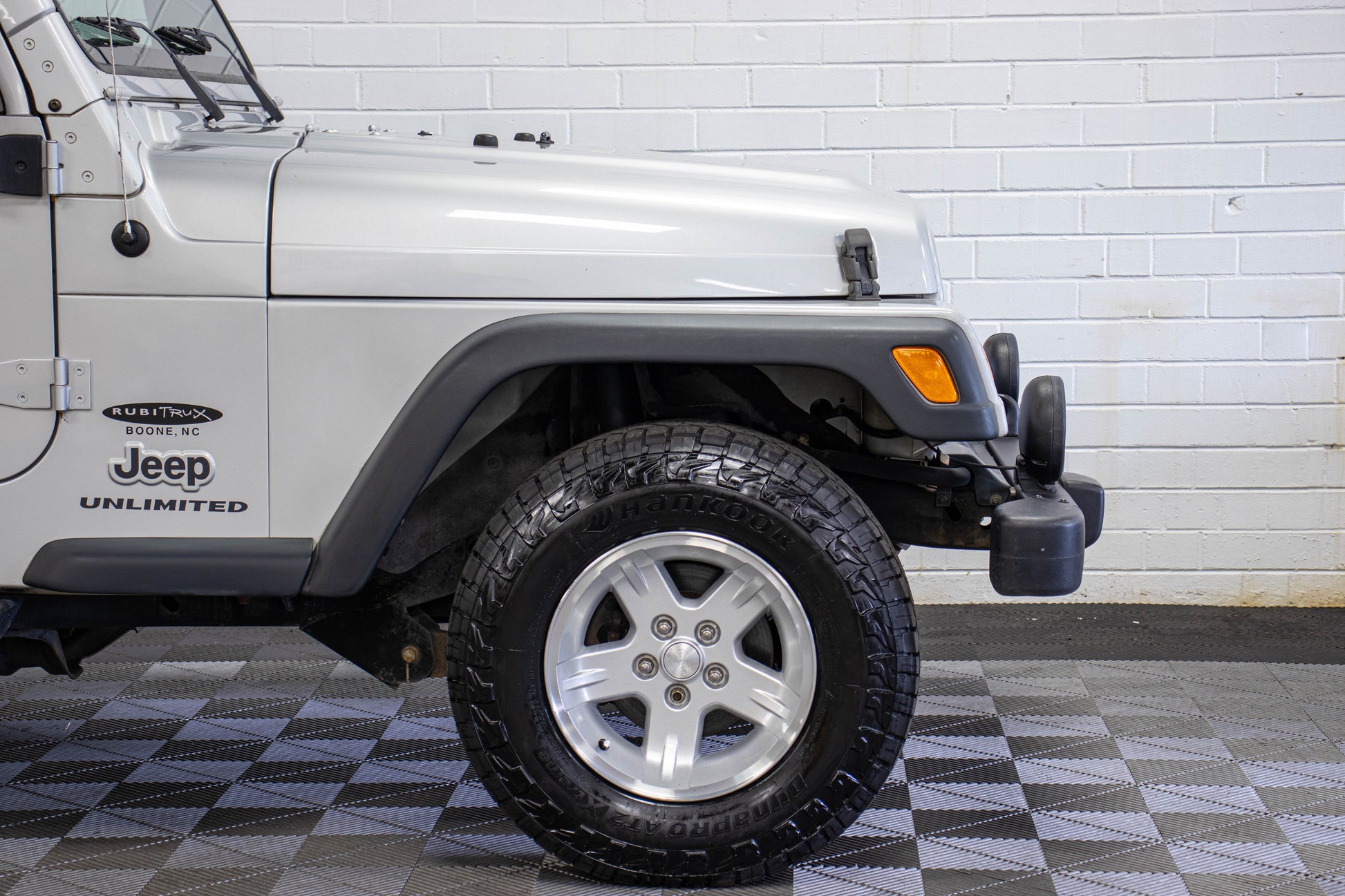 2006 Jeep Wrangler TJ Unlimited Hard Top Bright Silver, 72k Miles