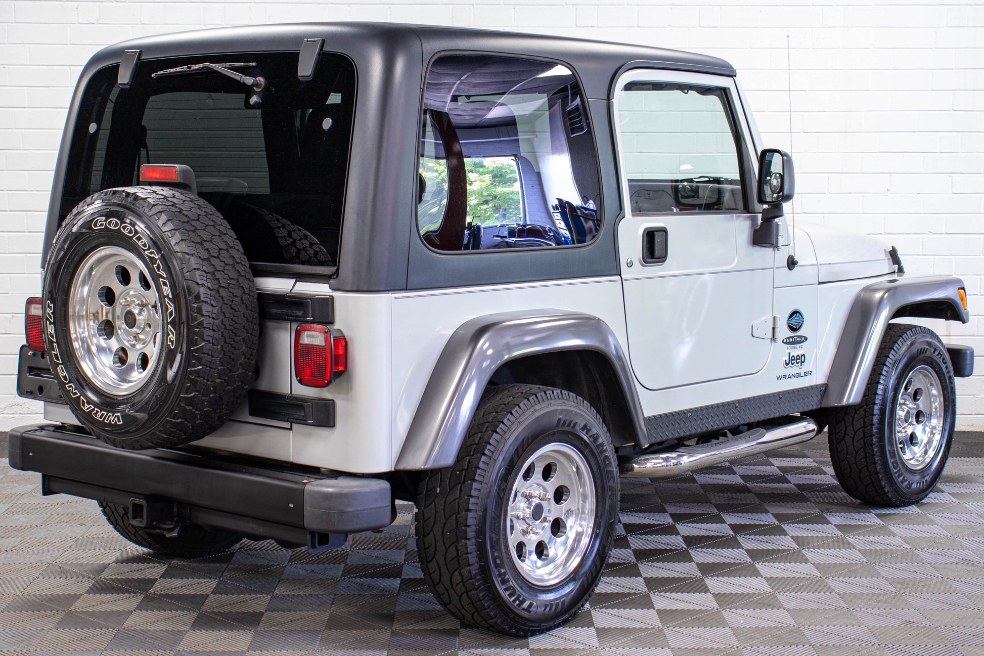 2004 Jeep Wrangler TJ RME Hard Top Bright Silver, 86k Miles