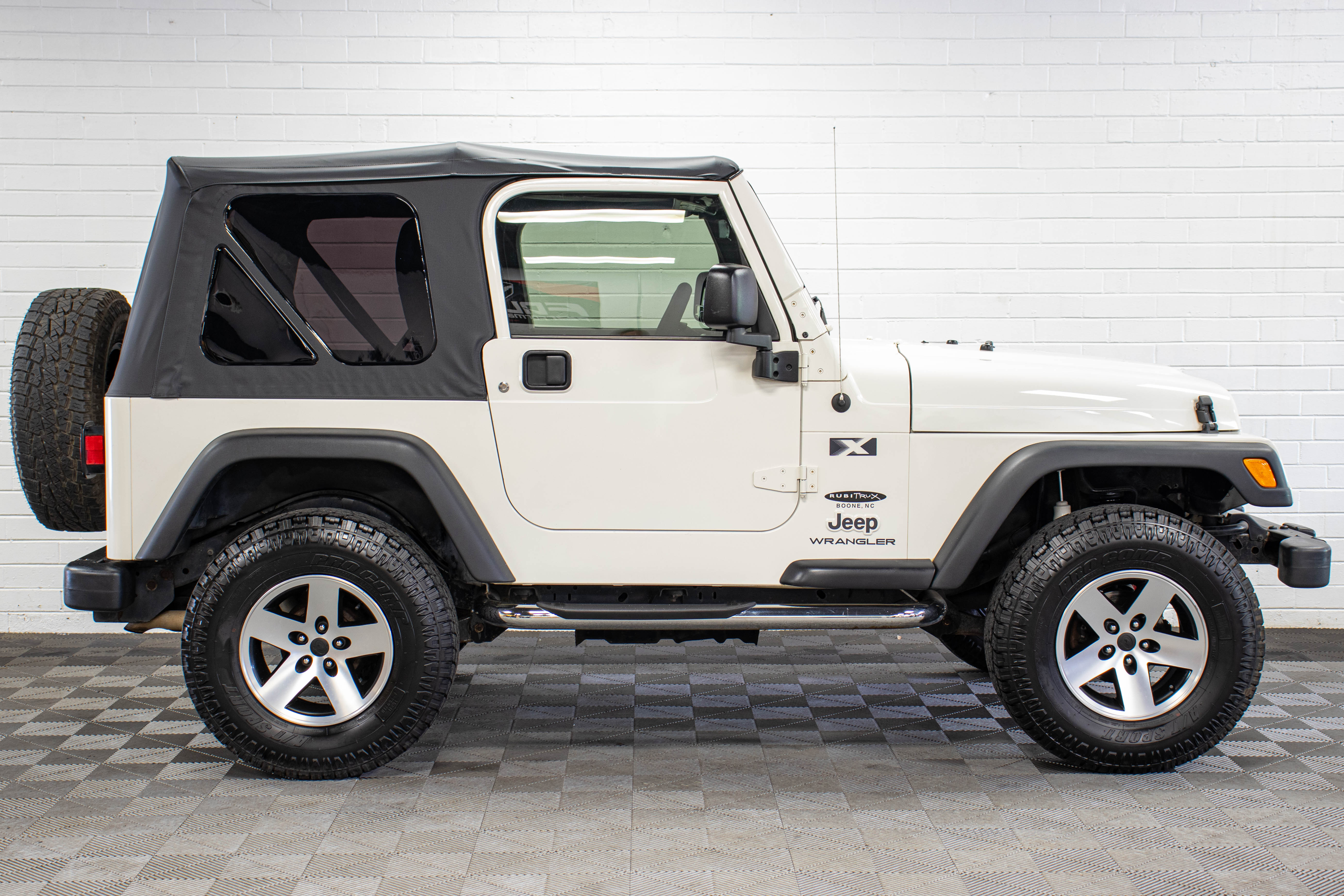 2004 Jeep Wrangler TJ X Soft Top Stone White, 67k Miles