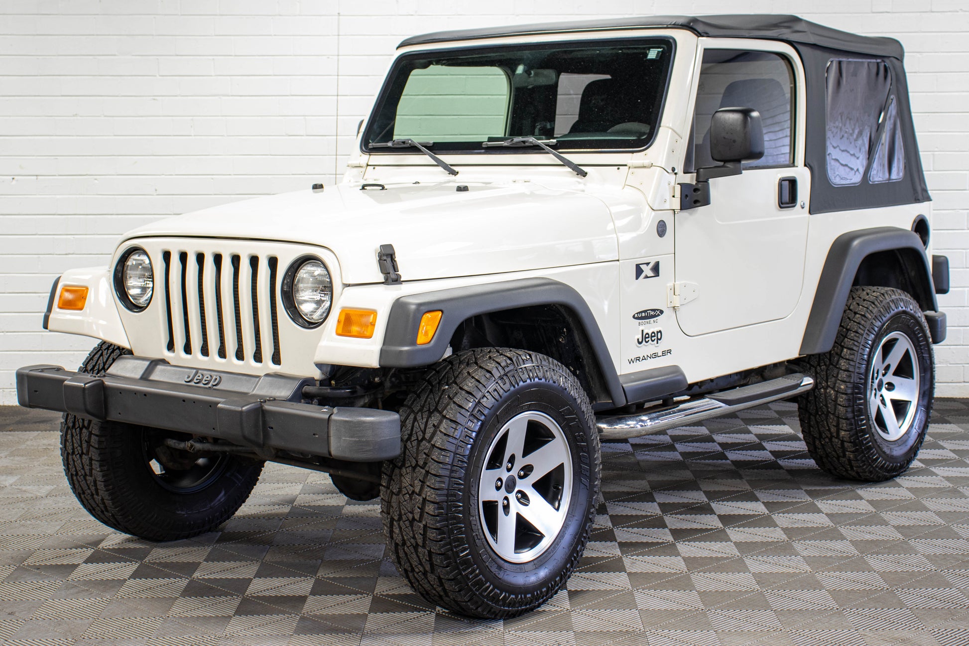 2004 Jeep Wrangler TJ X Soft Top Stone White - SOLD