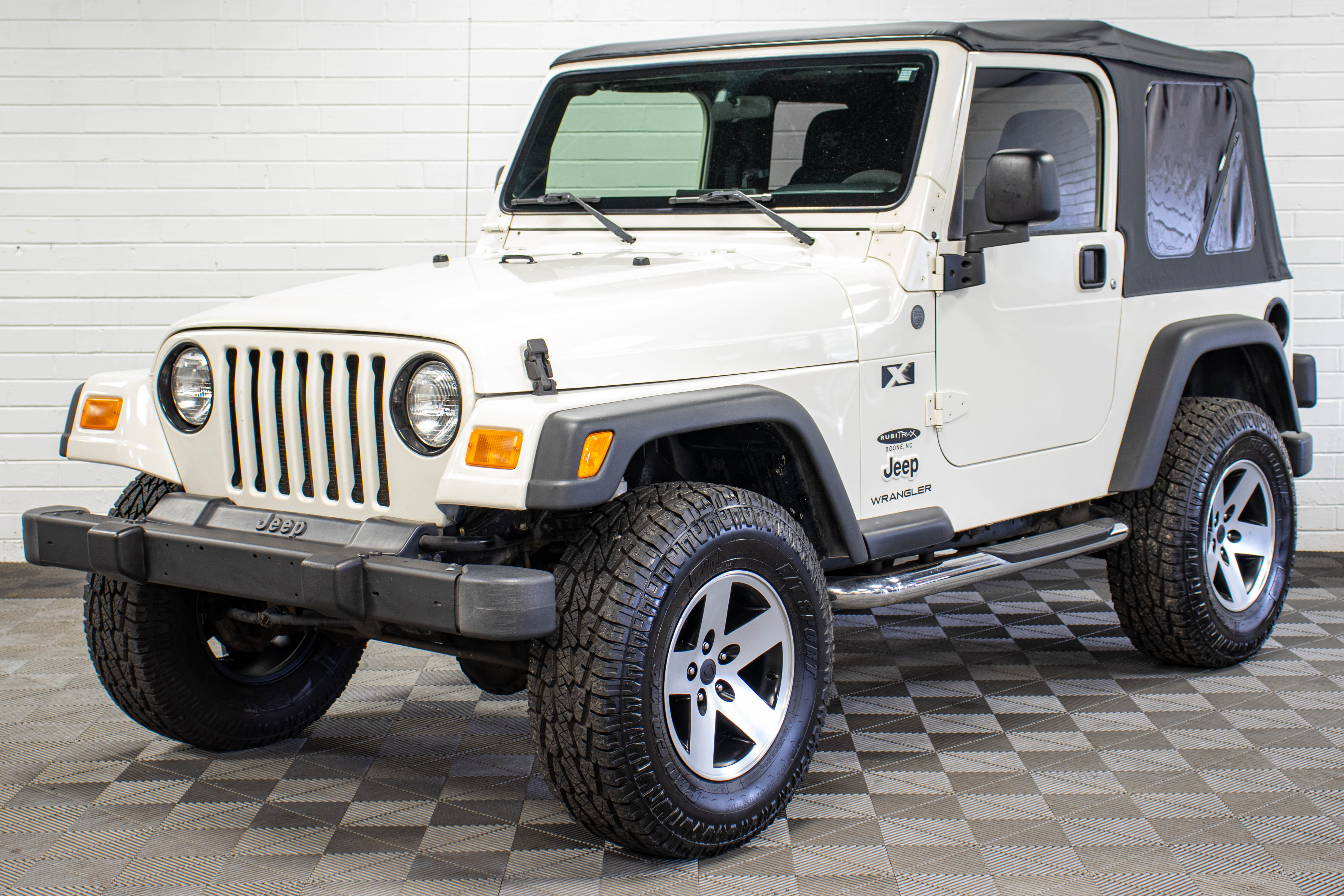 2004 Jeep Wrangler TJ X Soft Top Stone White - SOLD
