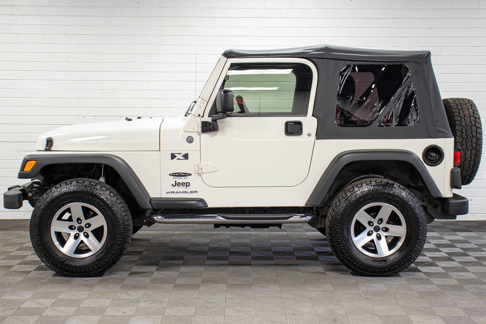 2004 Jeep Wrangler TJ X Soft Top Stone White - SOLD