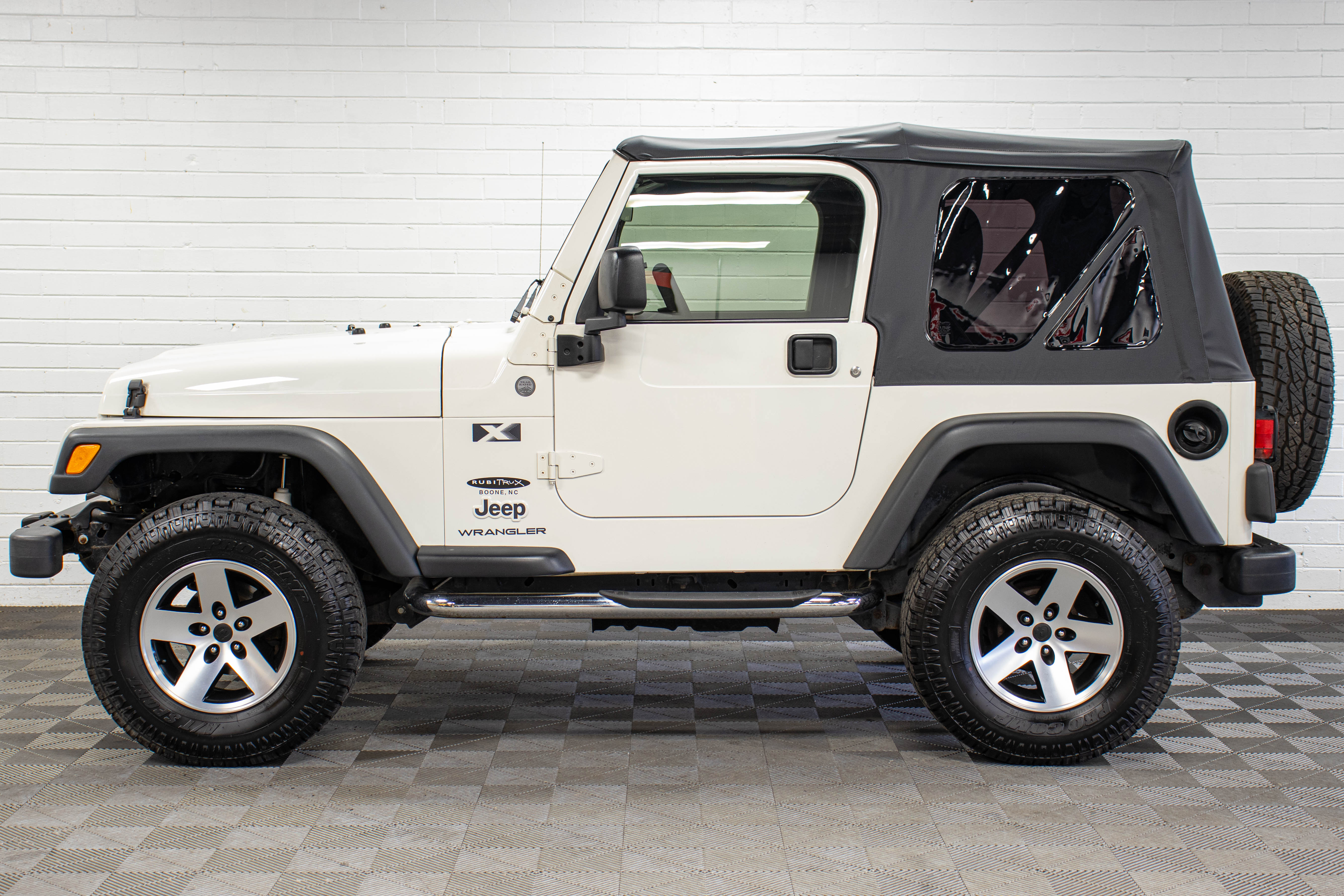 2004 Jeep Wrangler TJ X Soft Top Stone White - SOLD