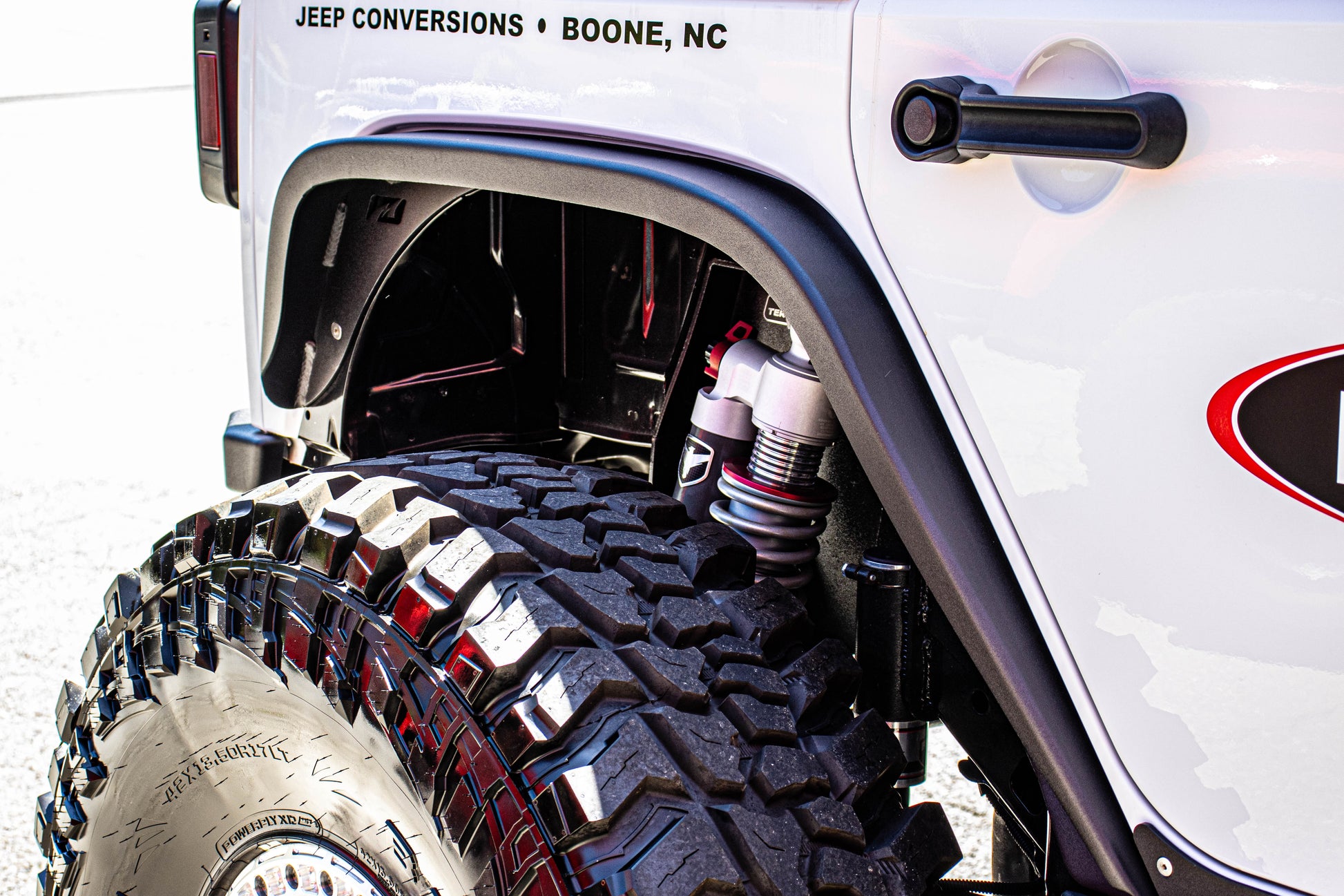 2015 Jeep Wrangler JKUR HEMI Bright White RubiTrux Show Jeep
