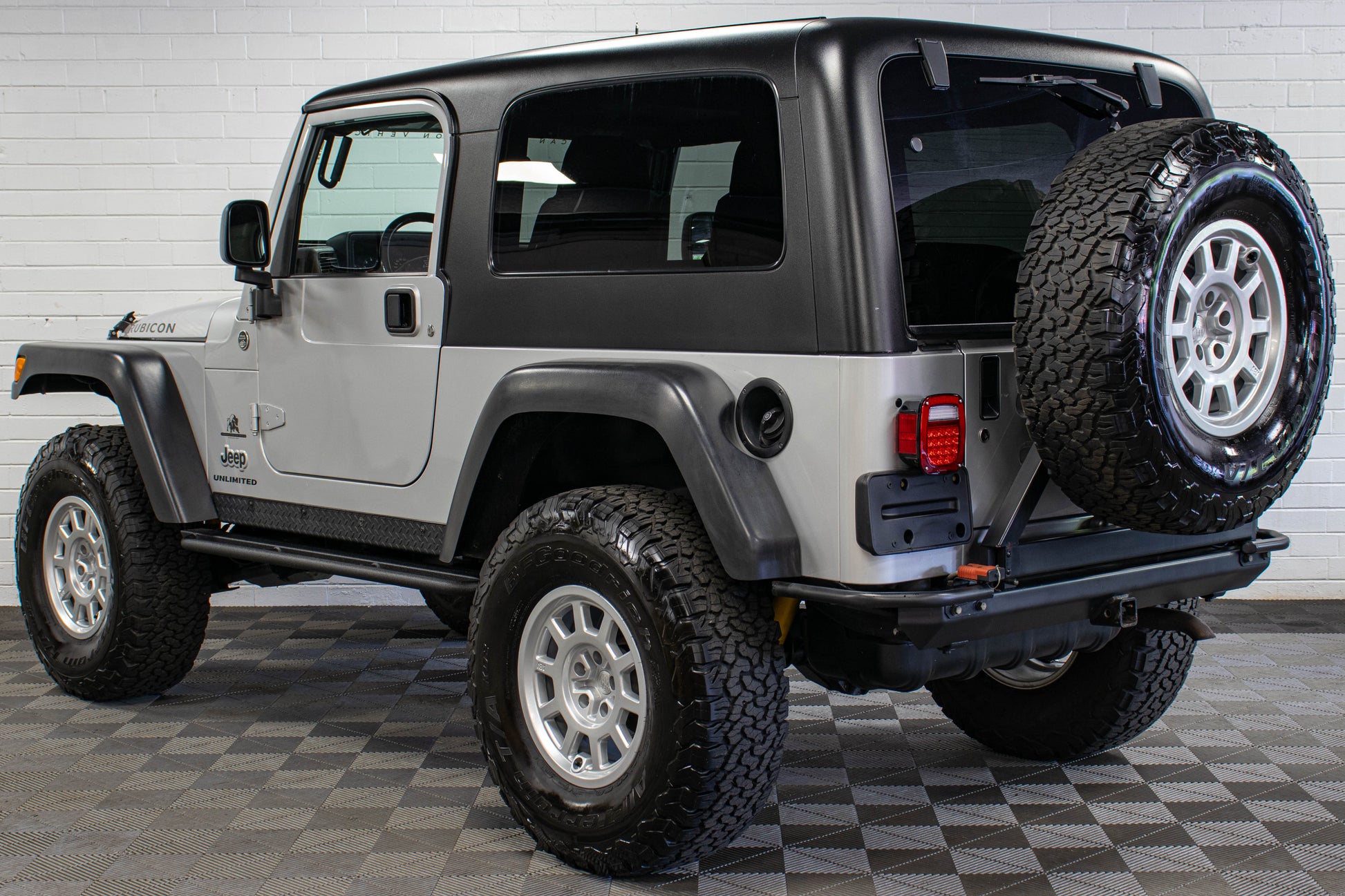 2006 Jeep Wrangler TJ Unlimited Rubicon Hard Top Bright Silver - SOLD