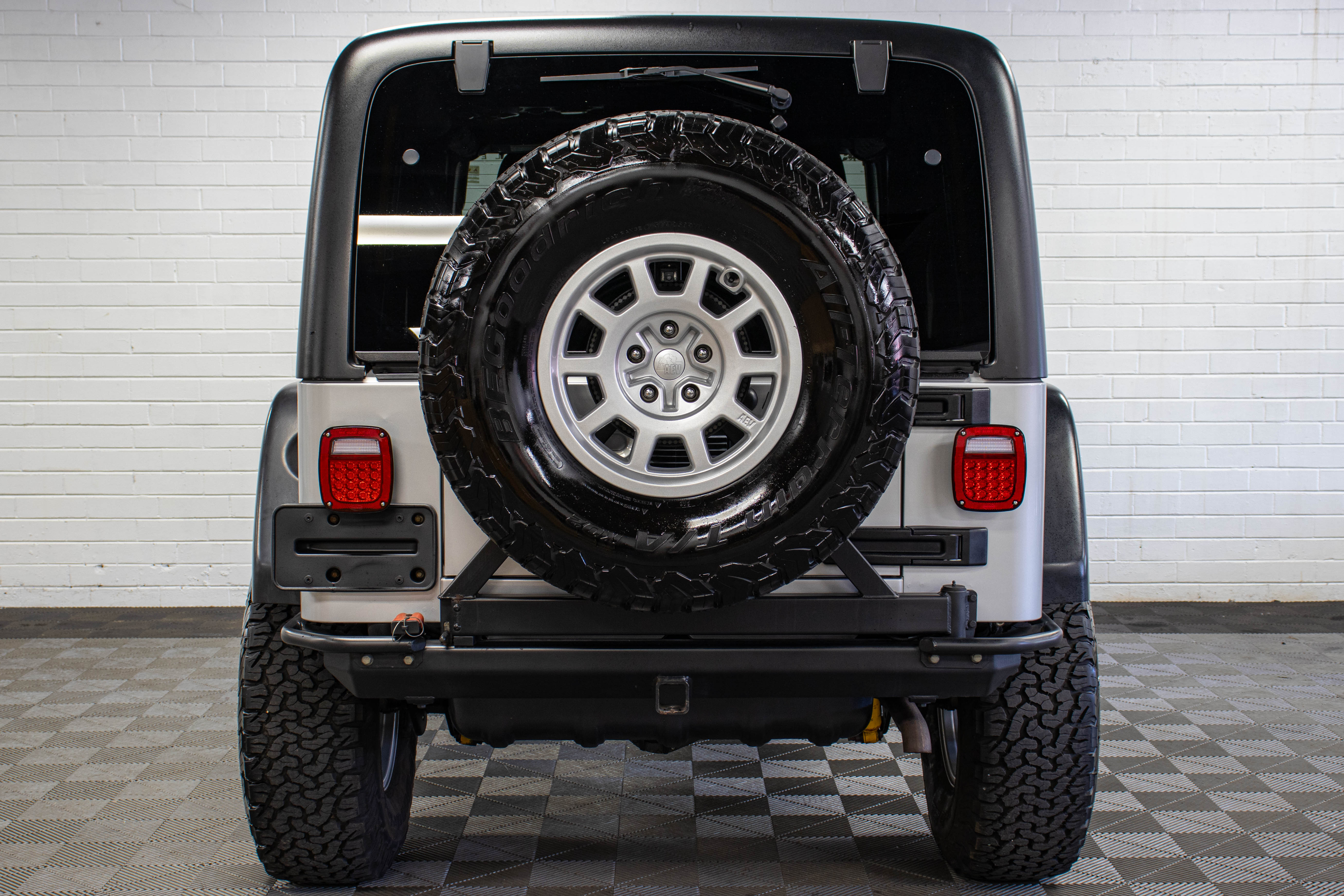 2006 Jeep Wrangler TJ Unlimited Rubicon Hard Top Bright Silver - SOLD