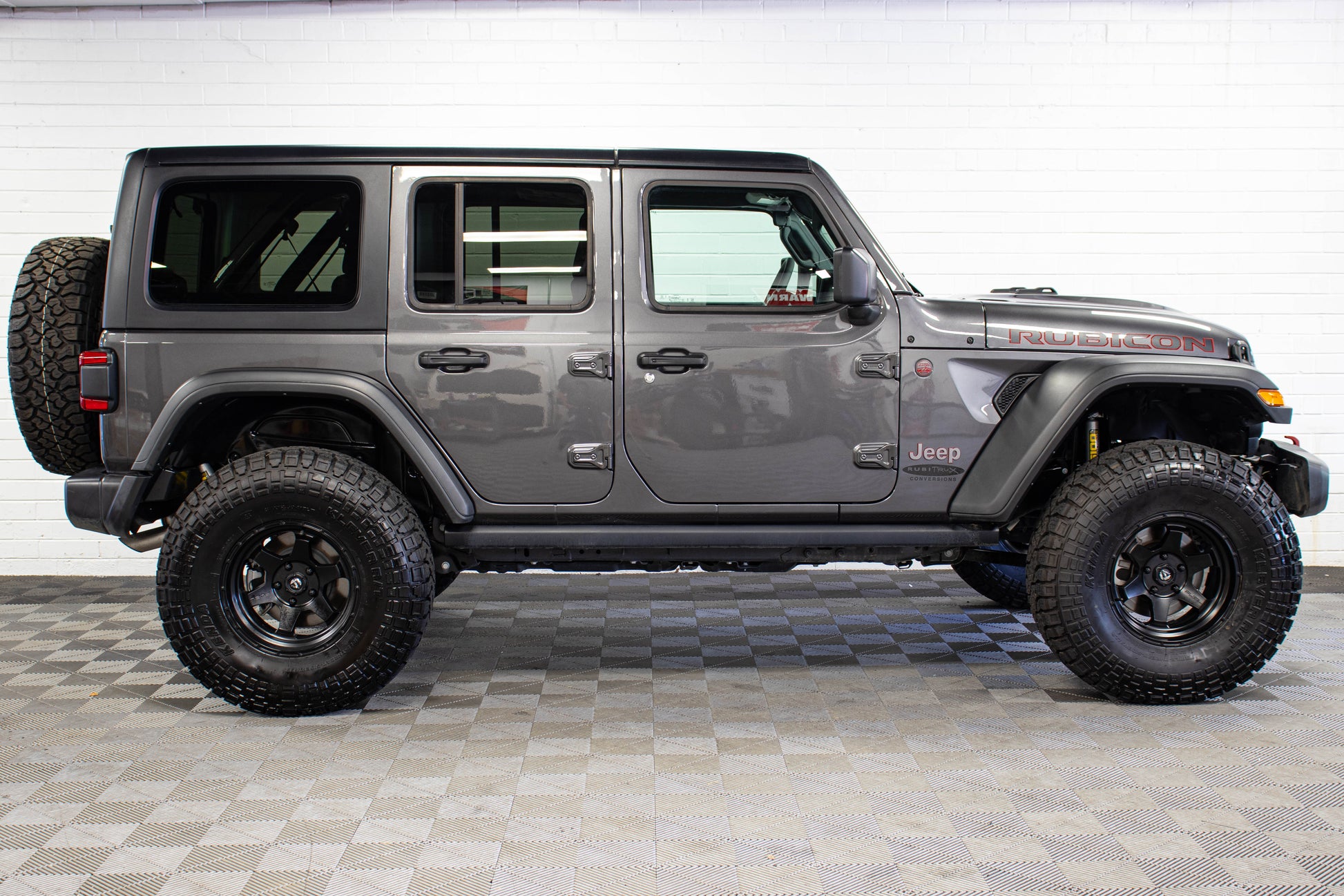 2026 Jeep Wrangler JLU Rubicon Hard Top Granite Crystal, 5k Miles
