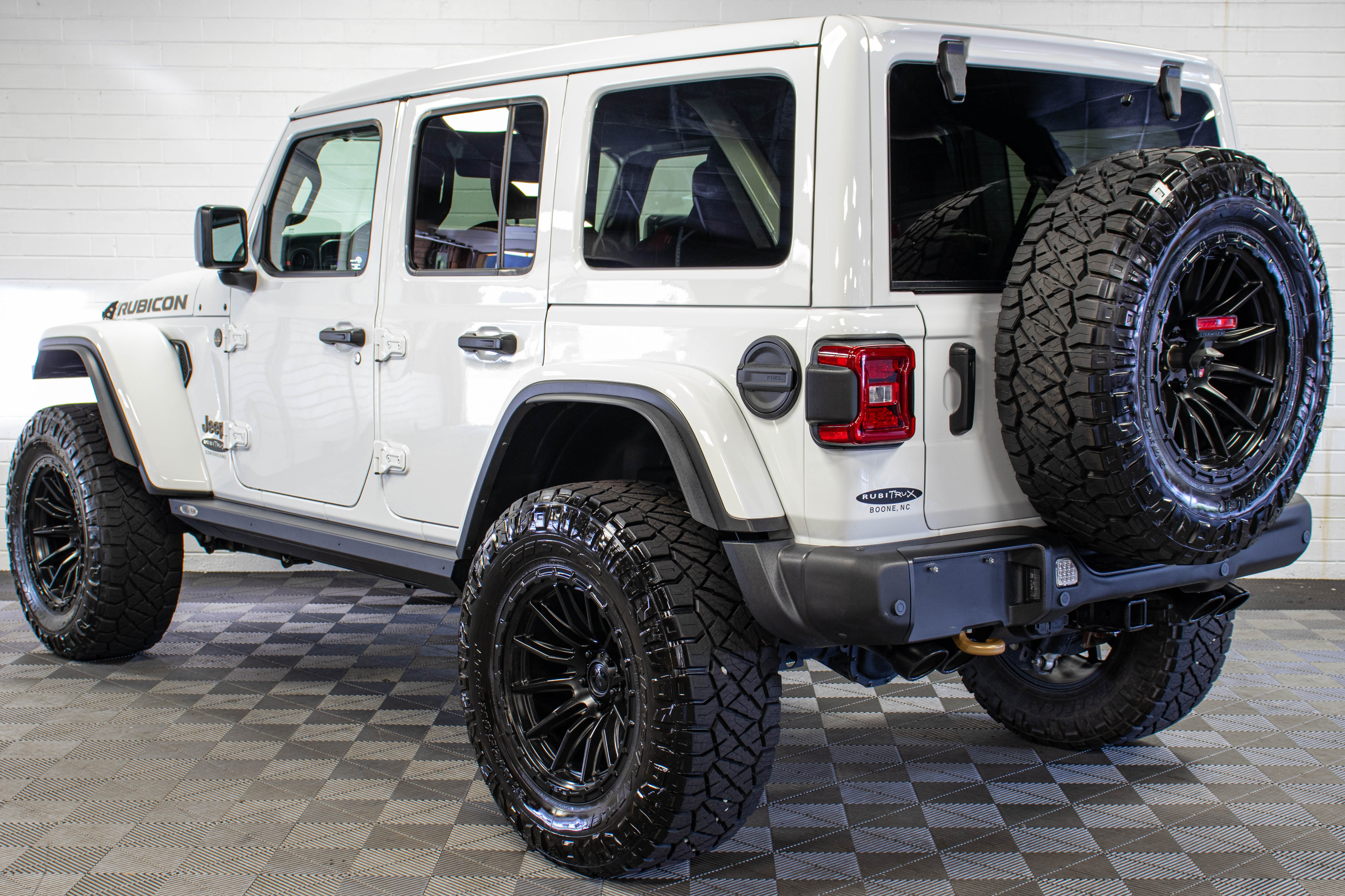 2024 Jeep Wrangler JLUR 392 Power Top Bright White