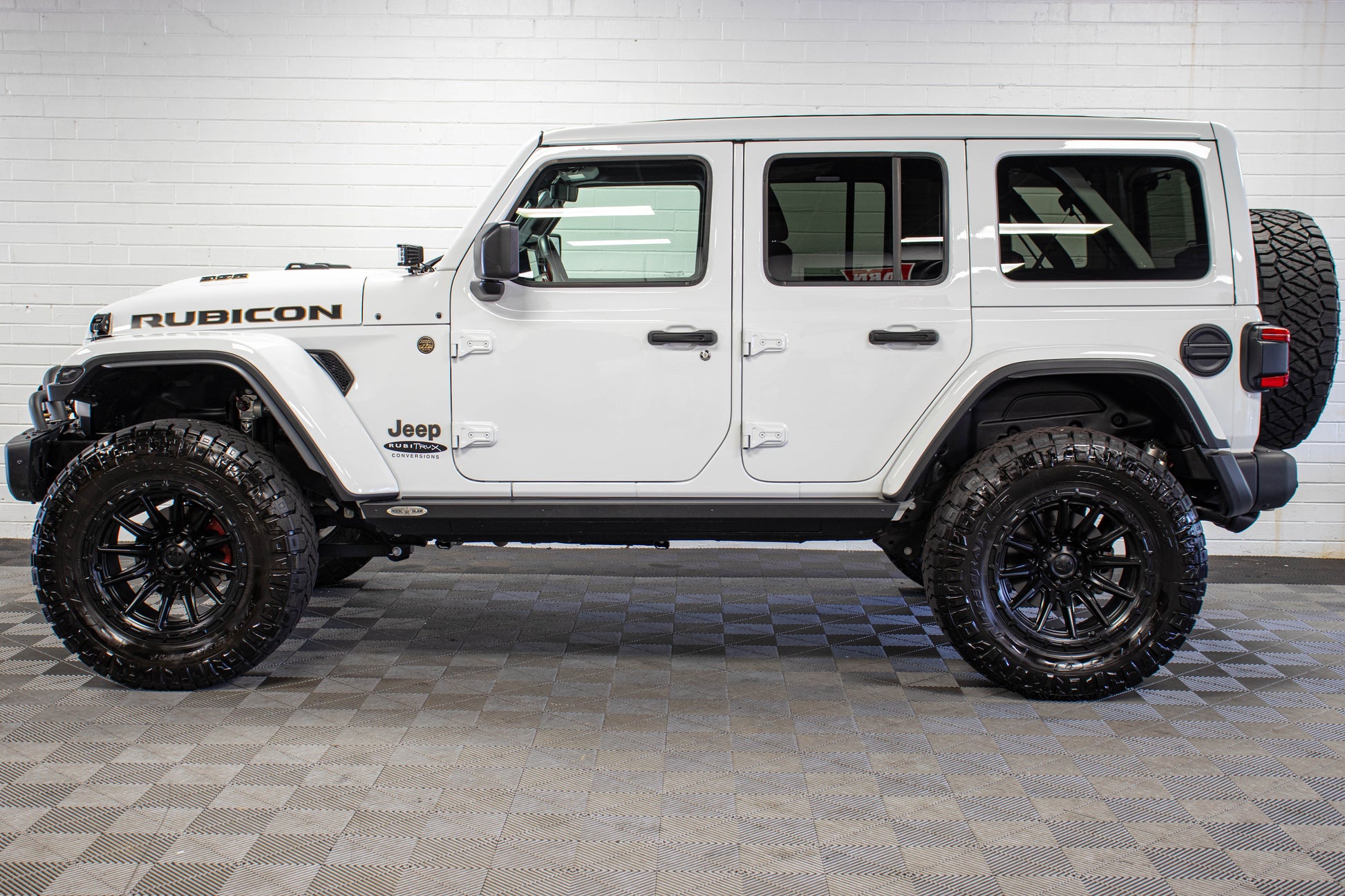 2024 Jeep Wrangler JLUR 392 Power Top Bright White