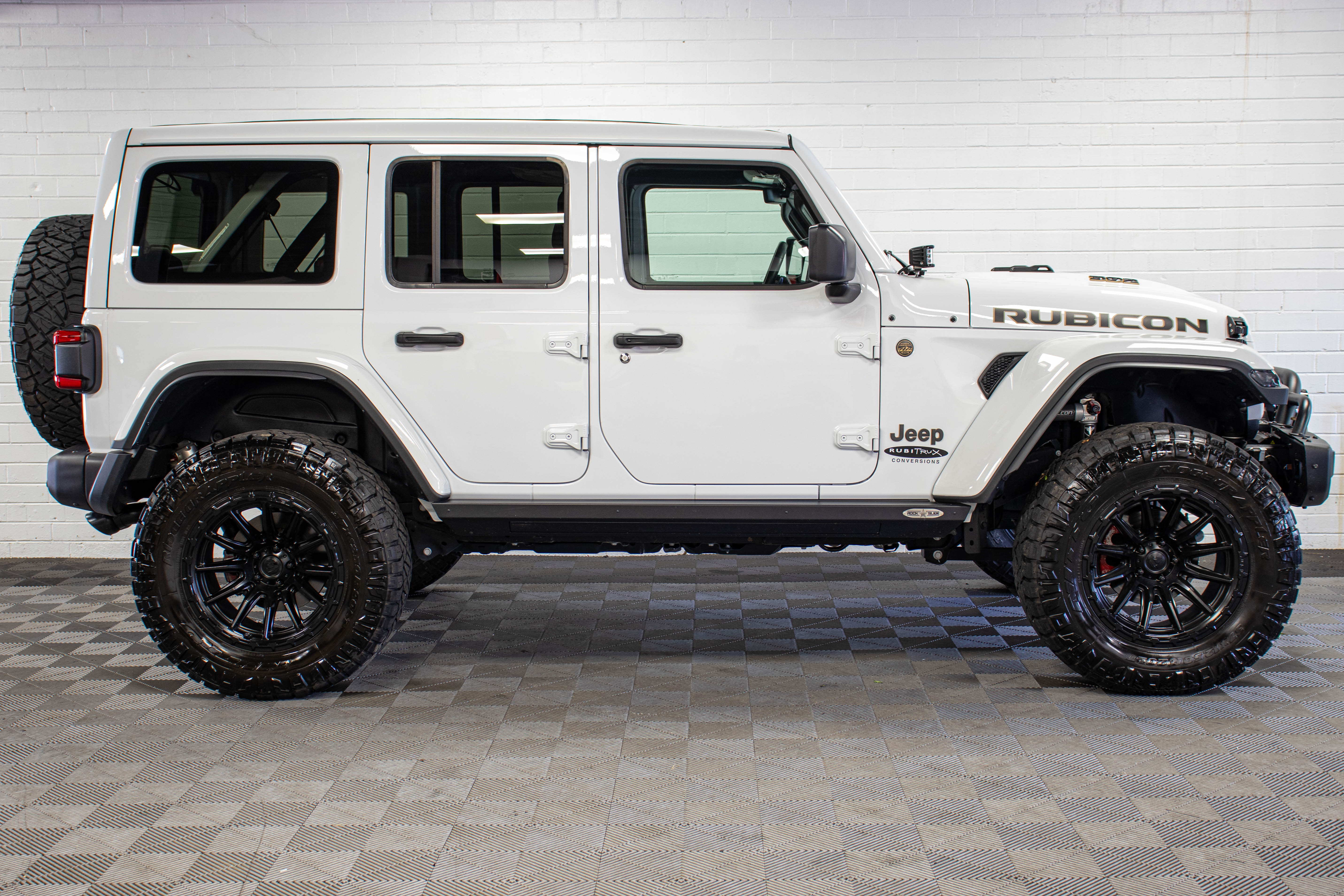 2024 Jeep Wrangler JLUR 392 Power Top Bright White