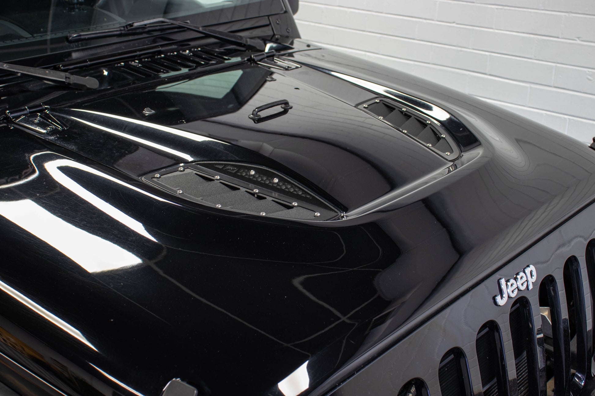 2007 Jeep Wrangler JKU 6.1L HEMI Soft Top Black