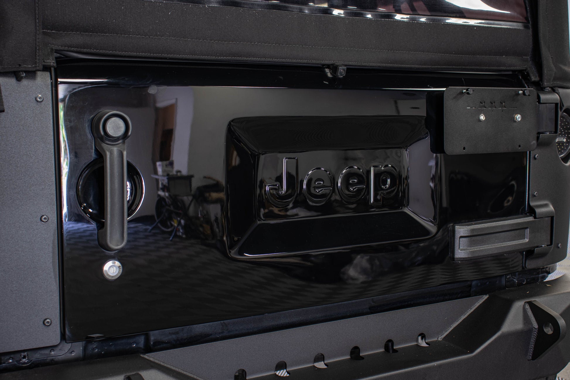2007 Jeep Wrangler JKU 6.1L HEMI Soft Top Black