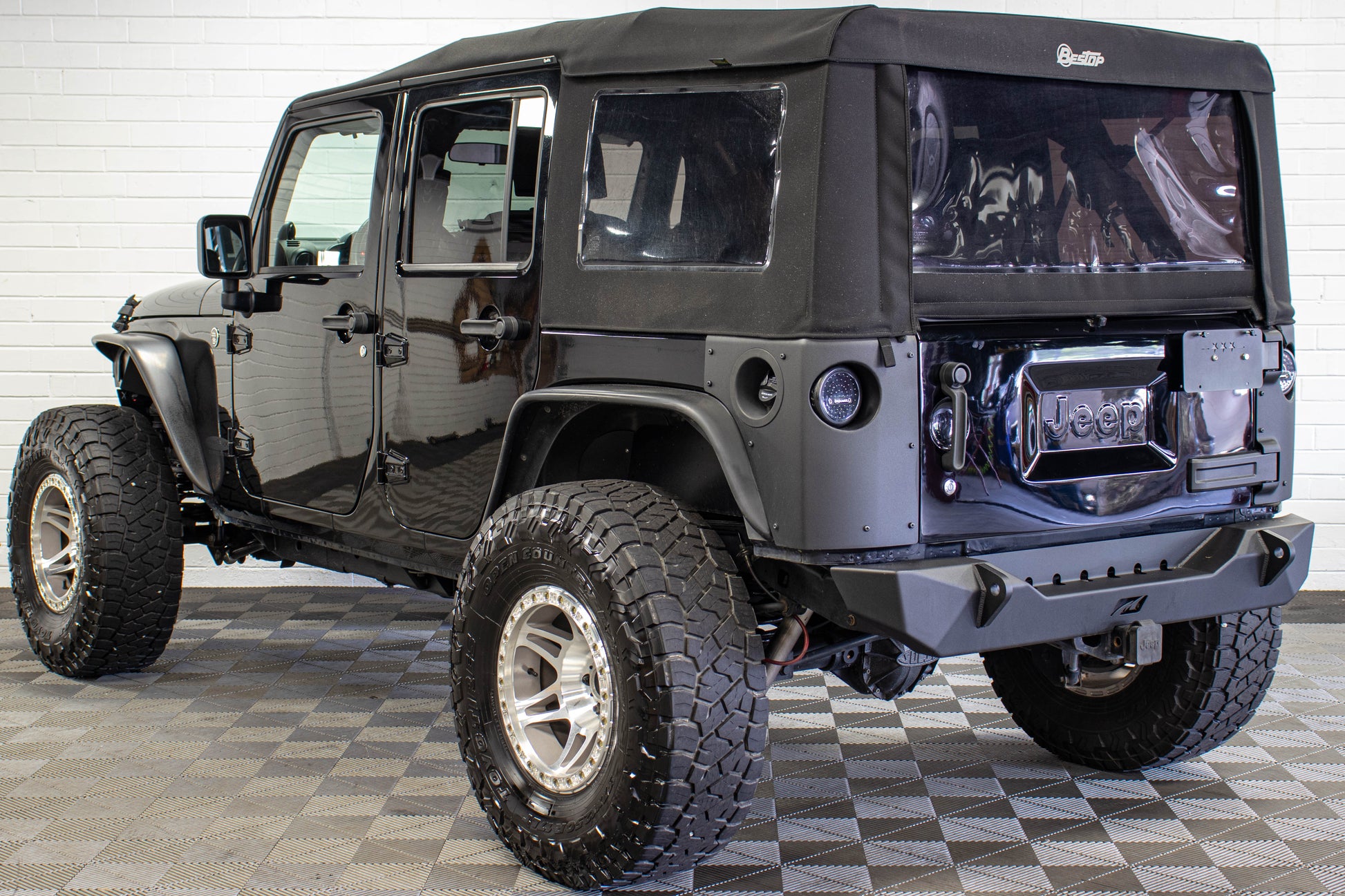 2007 Jeep Wrangler JKU 6.1L HEMI Soft Top Black